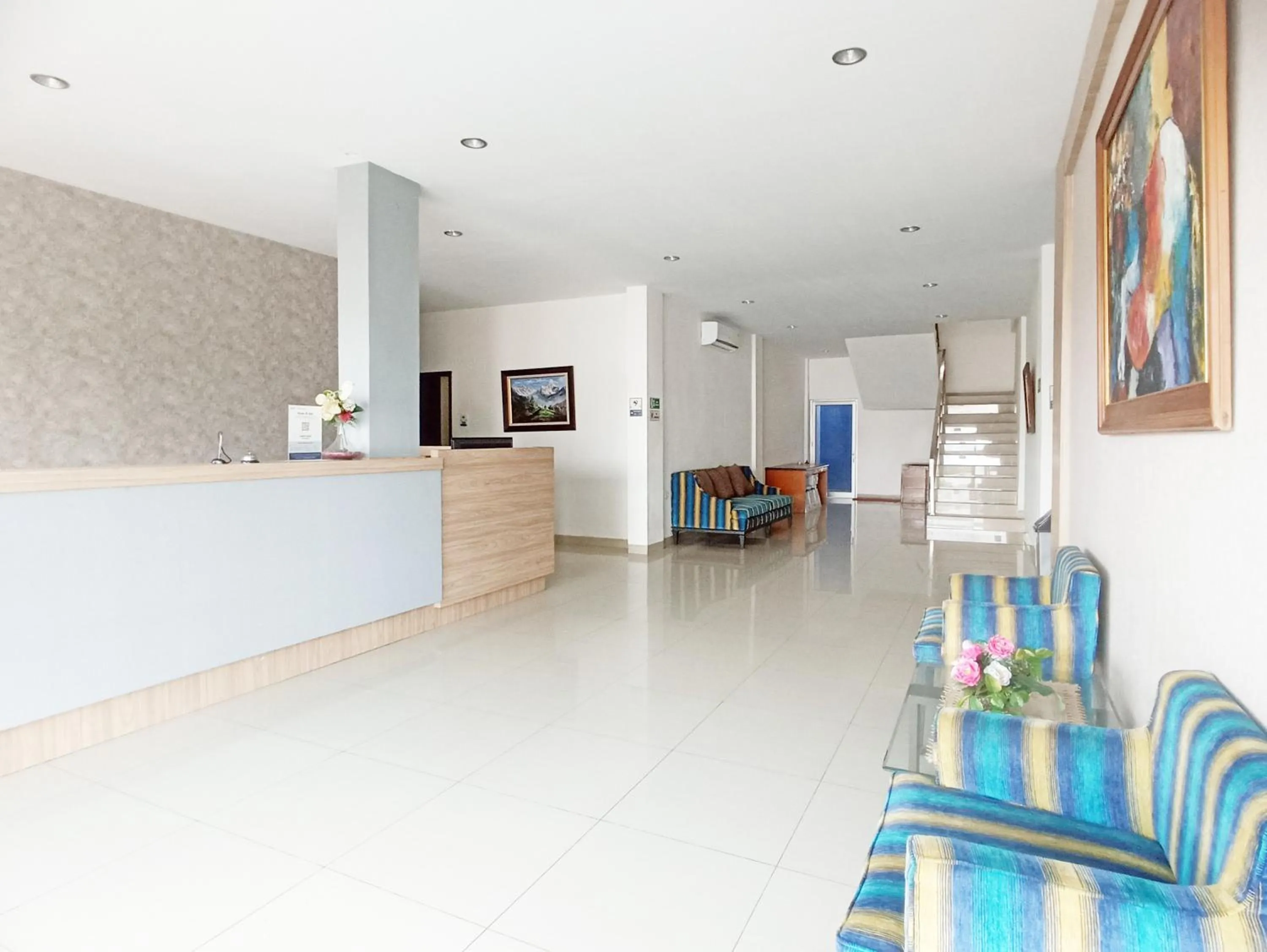 Lobby or reception in Yunna Express