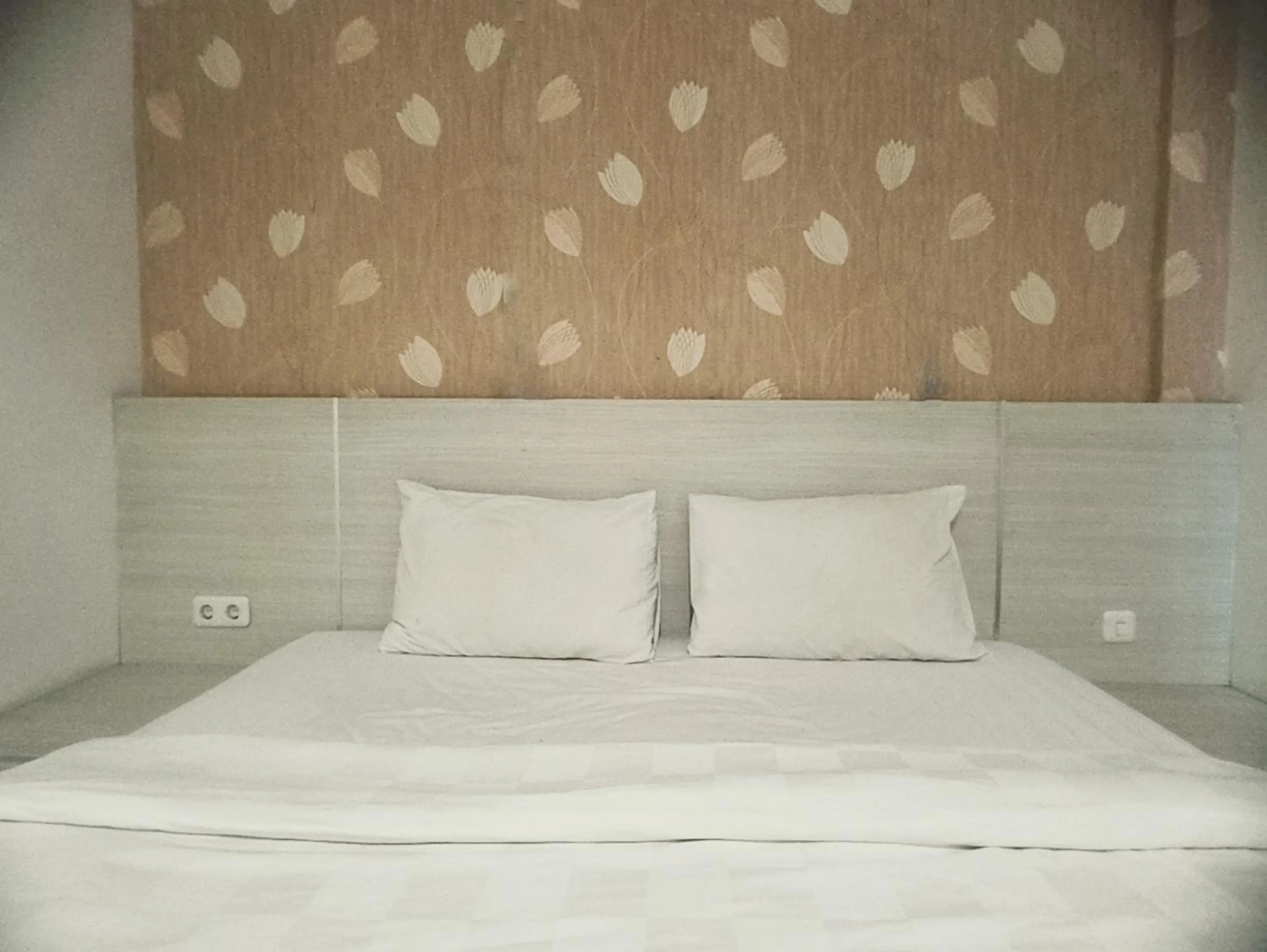 Bed in Yunna Express