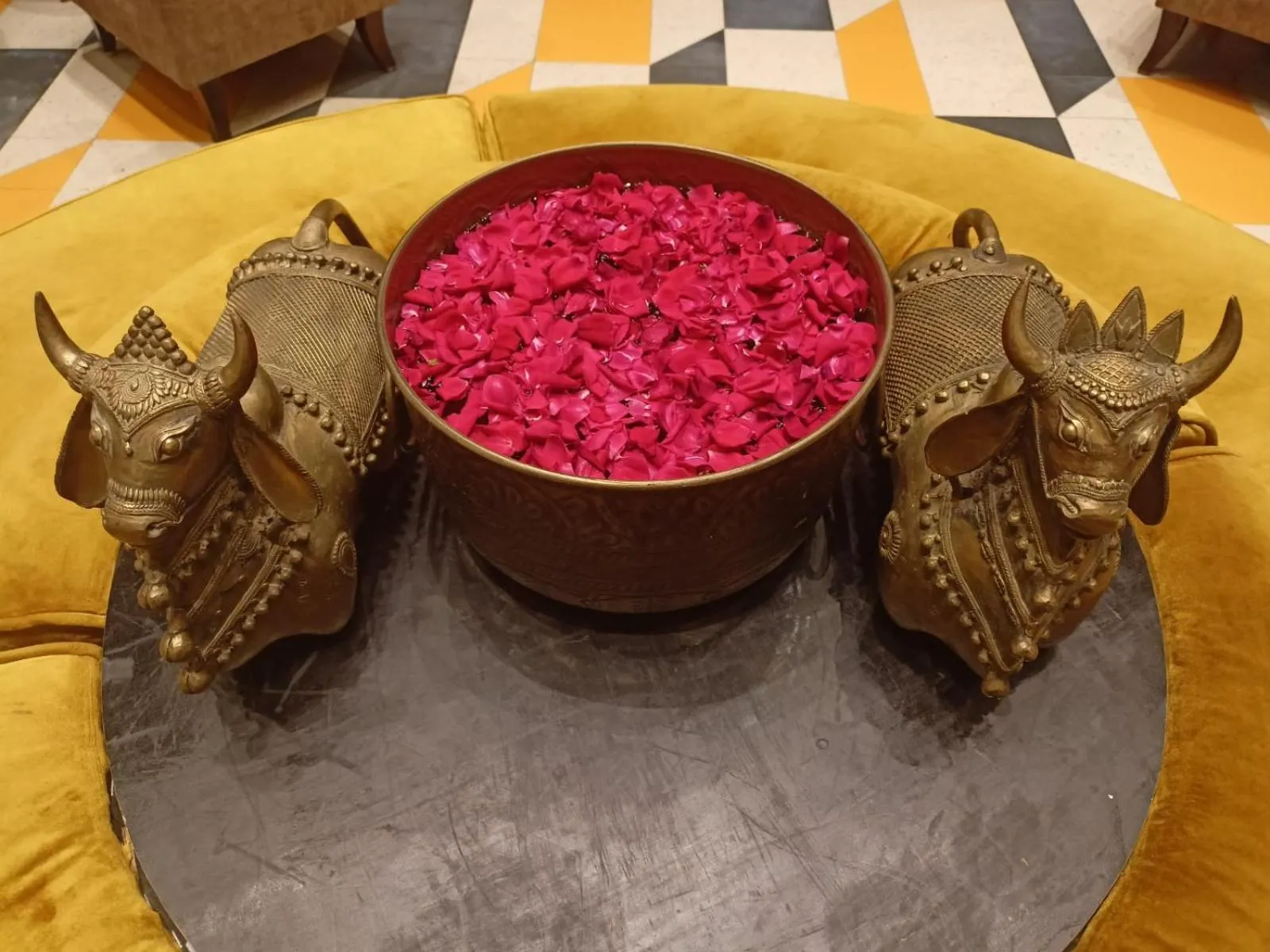Lobby or reception in Abhyagama Hotel