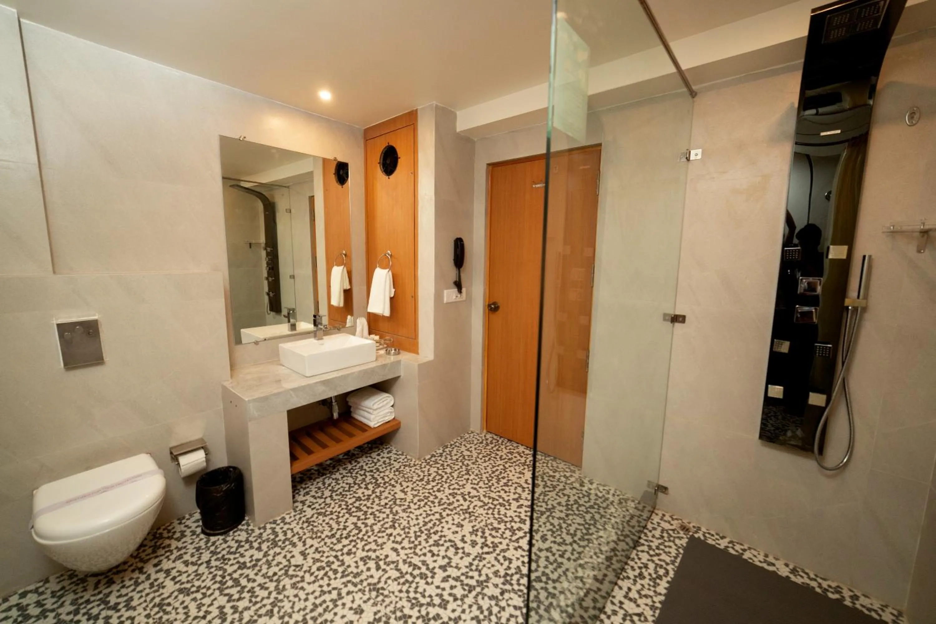 Bathroom in Abhyagama Hotel