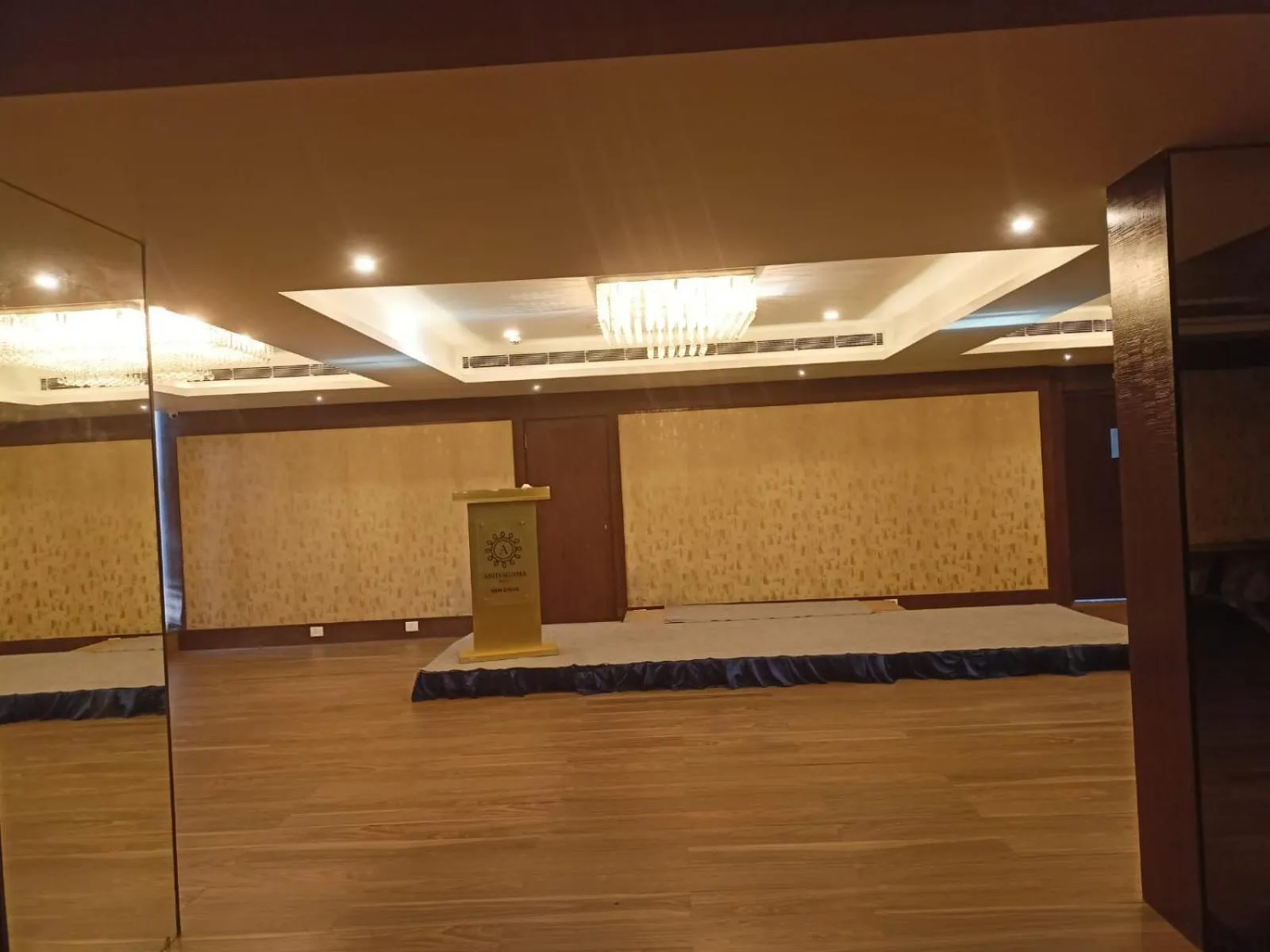 Banquet/Function facilities in Abhyagama Hotel