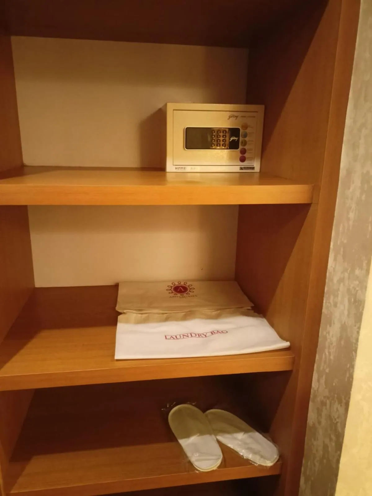 safe in Abhyagama Hotel