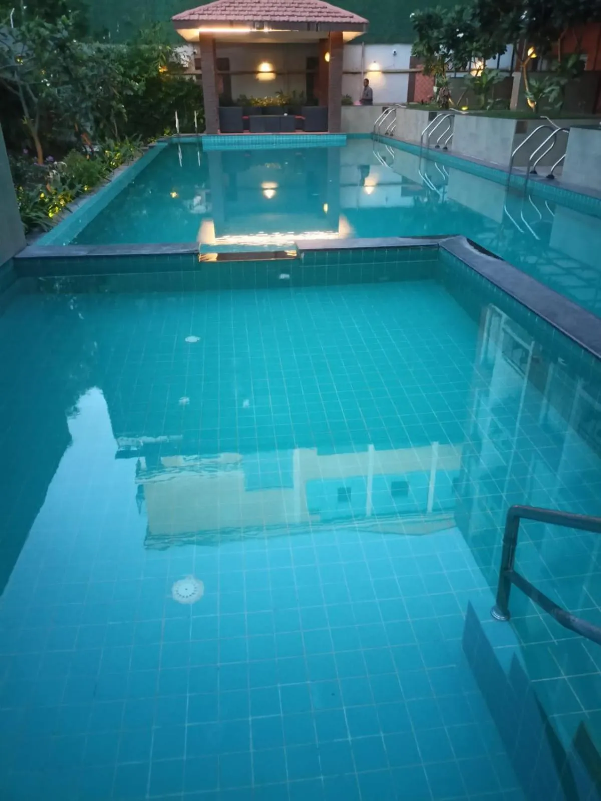 Swimming pool in Abhyagama Hotel