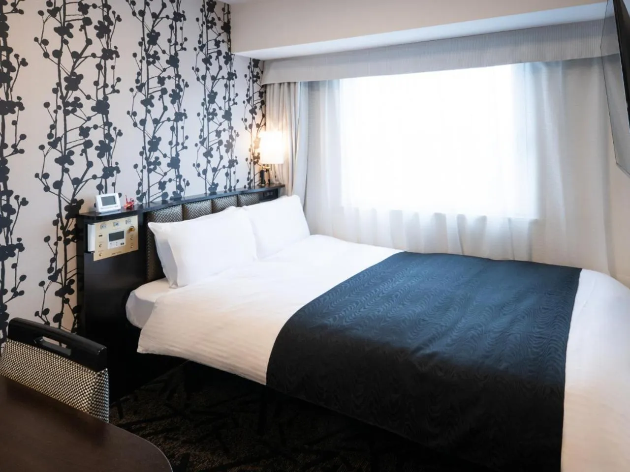 Photo of the whole room, Bed in APA Hotel Ueno Ekimae