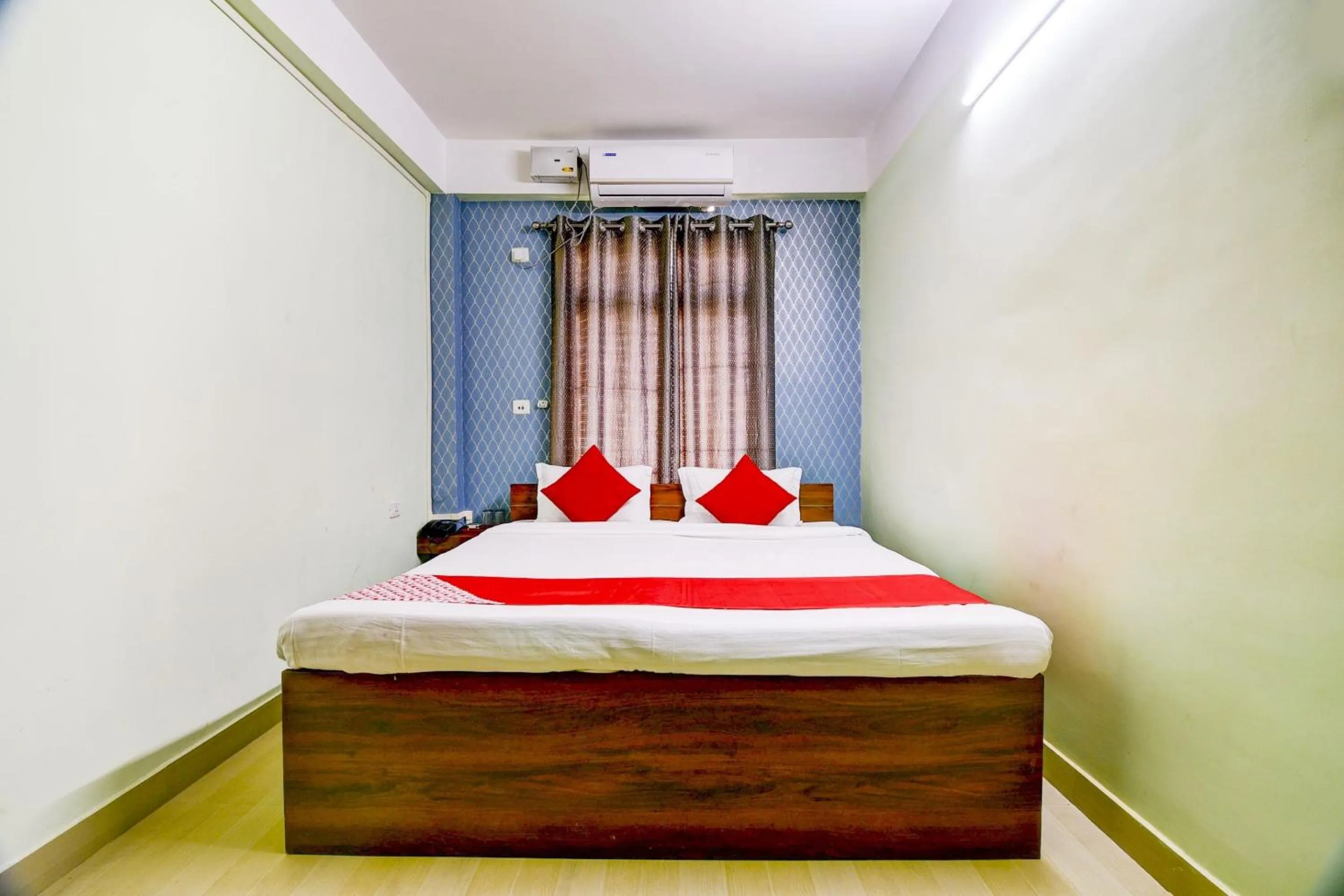 Bedroom, Bed in Super Hotel O The Dove Villa