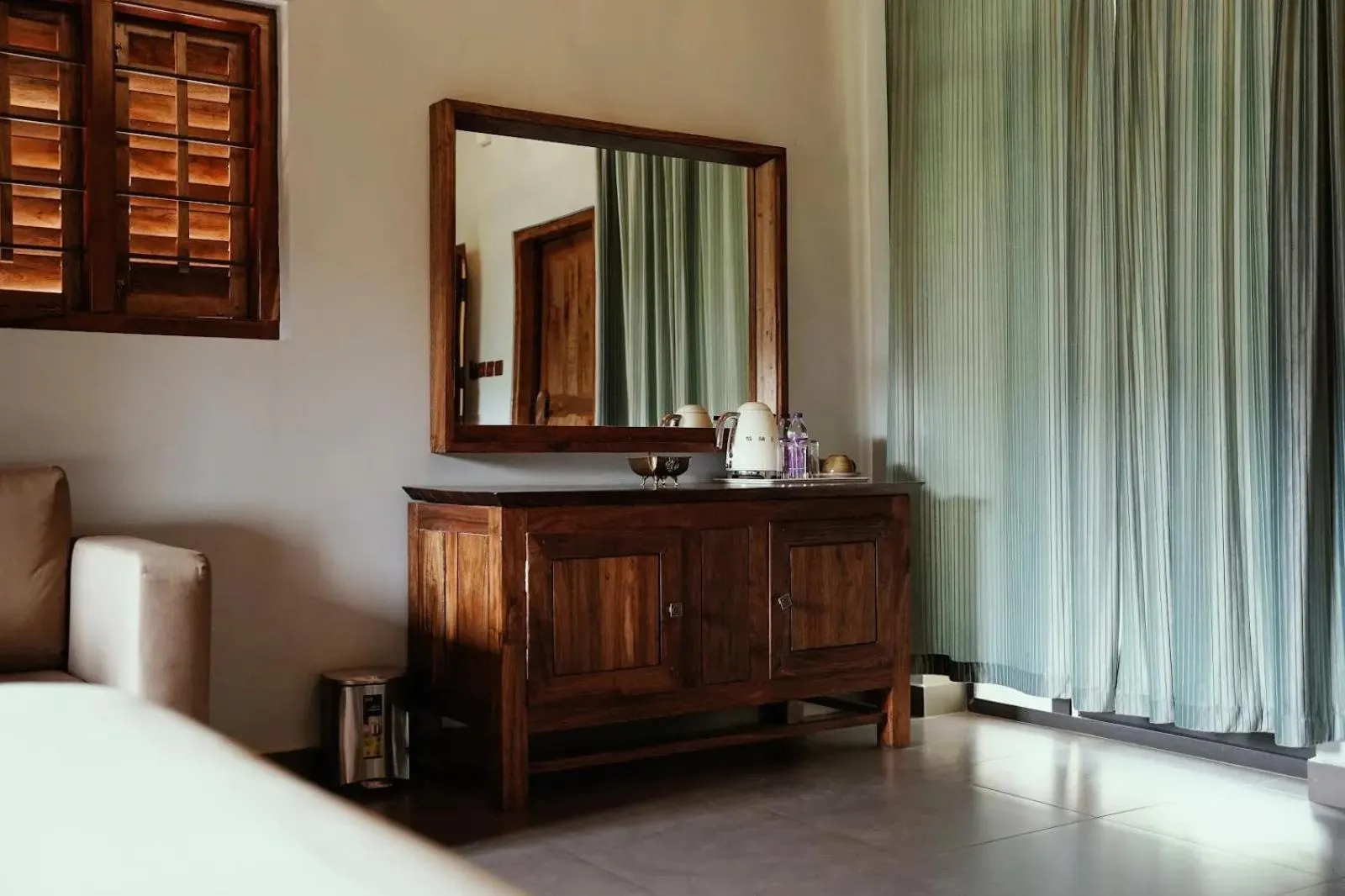 Bed in BARSATI Ranches