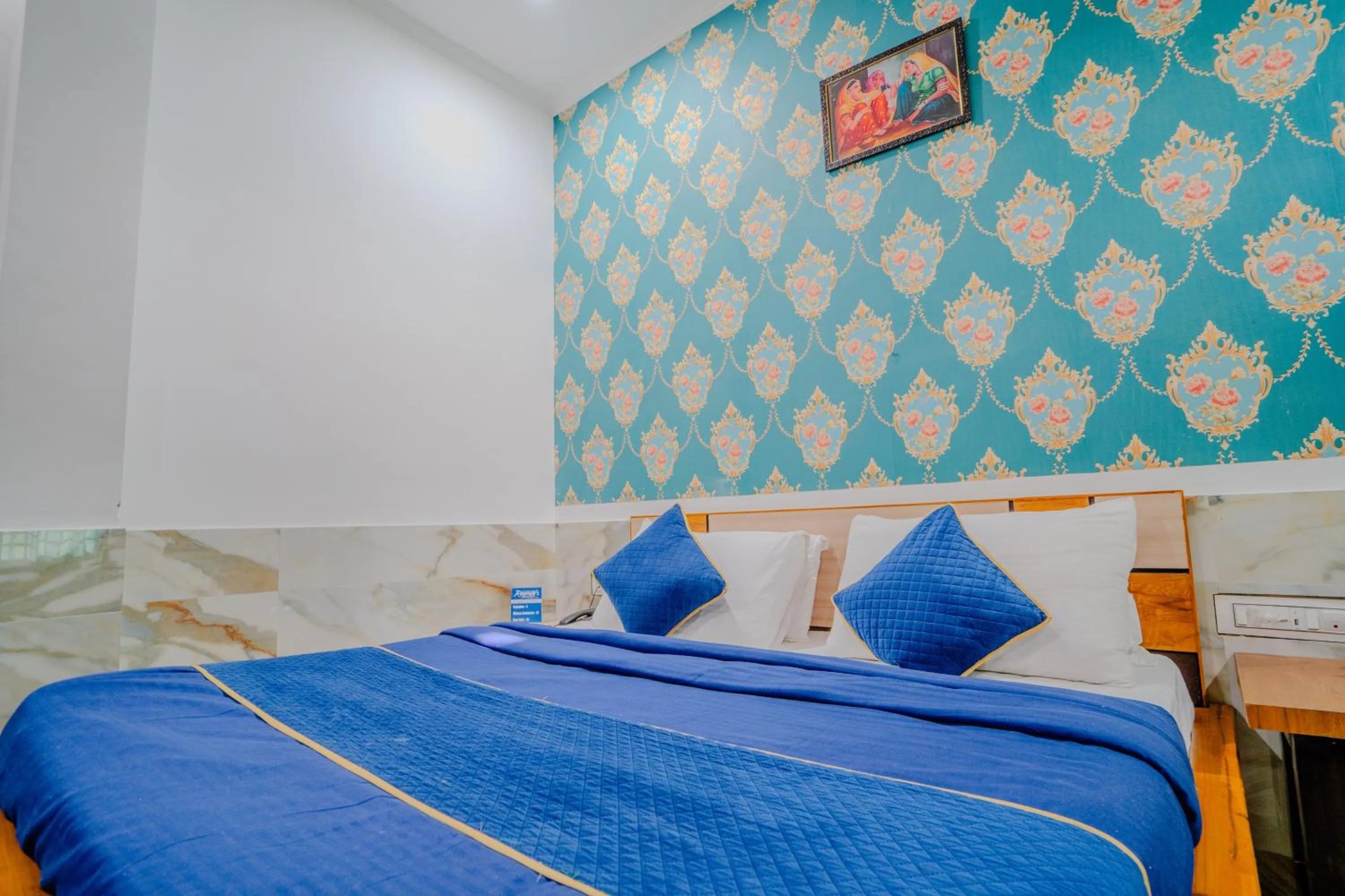 Bed in Ramas Resort