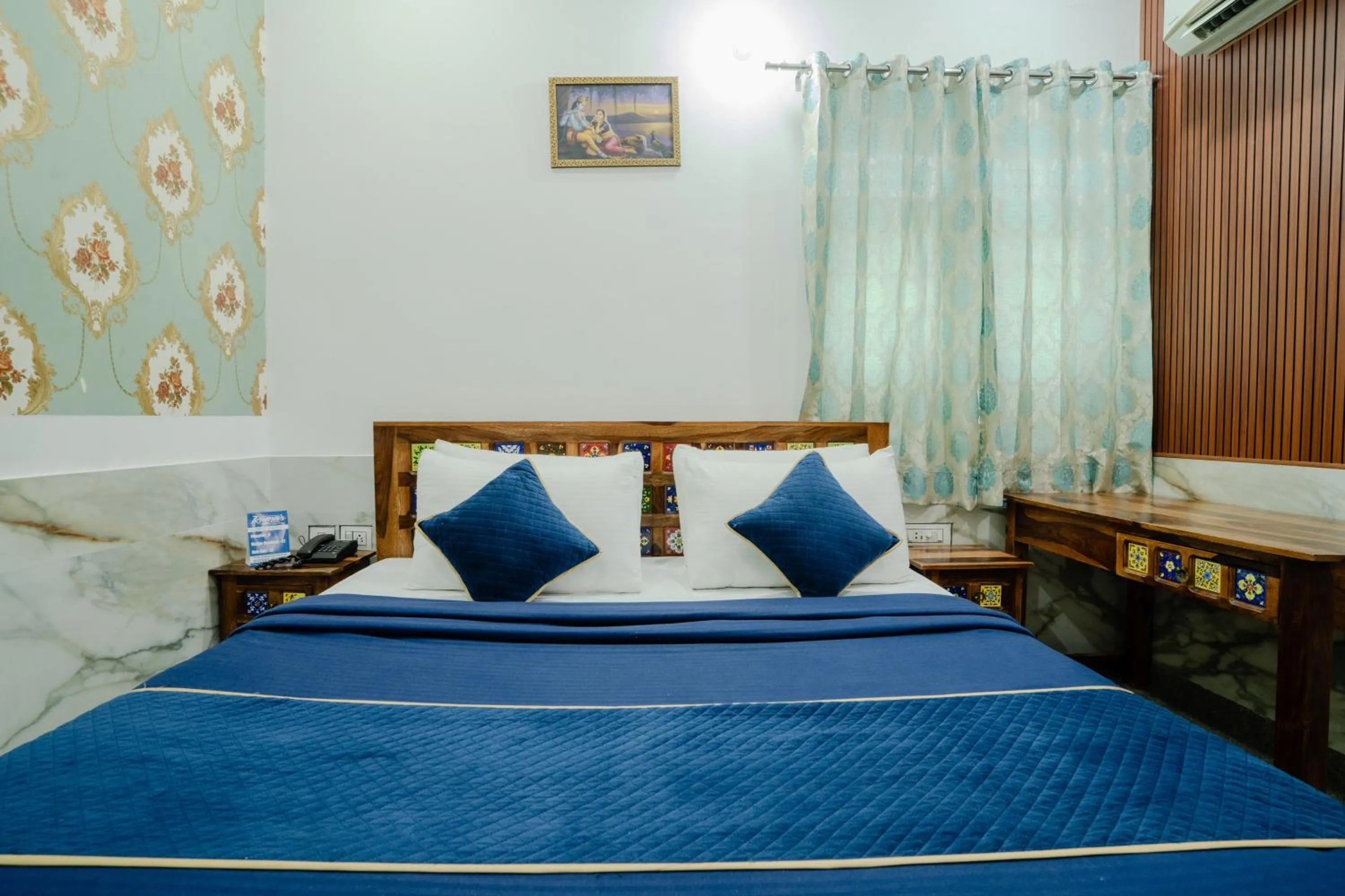 Bed in Ramas Resort