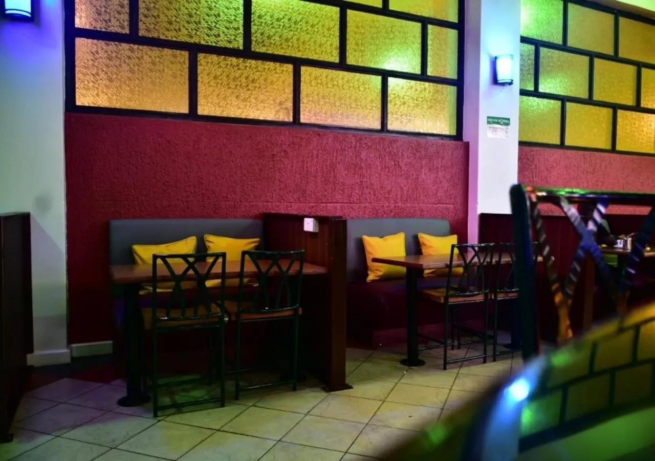 Lounge or bar, Restaurant/Places to Eat in Klique Hotel Eldoret