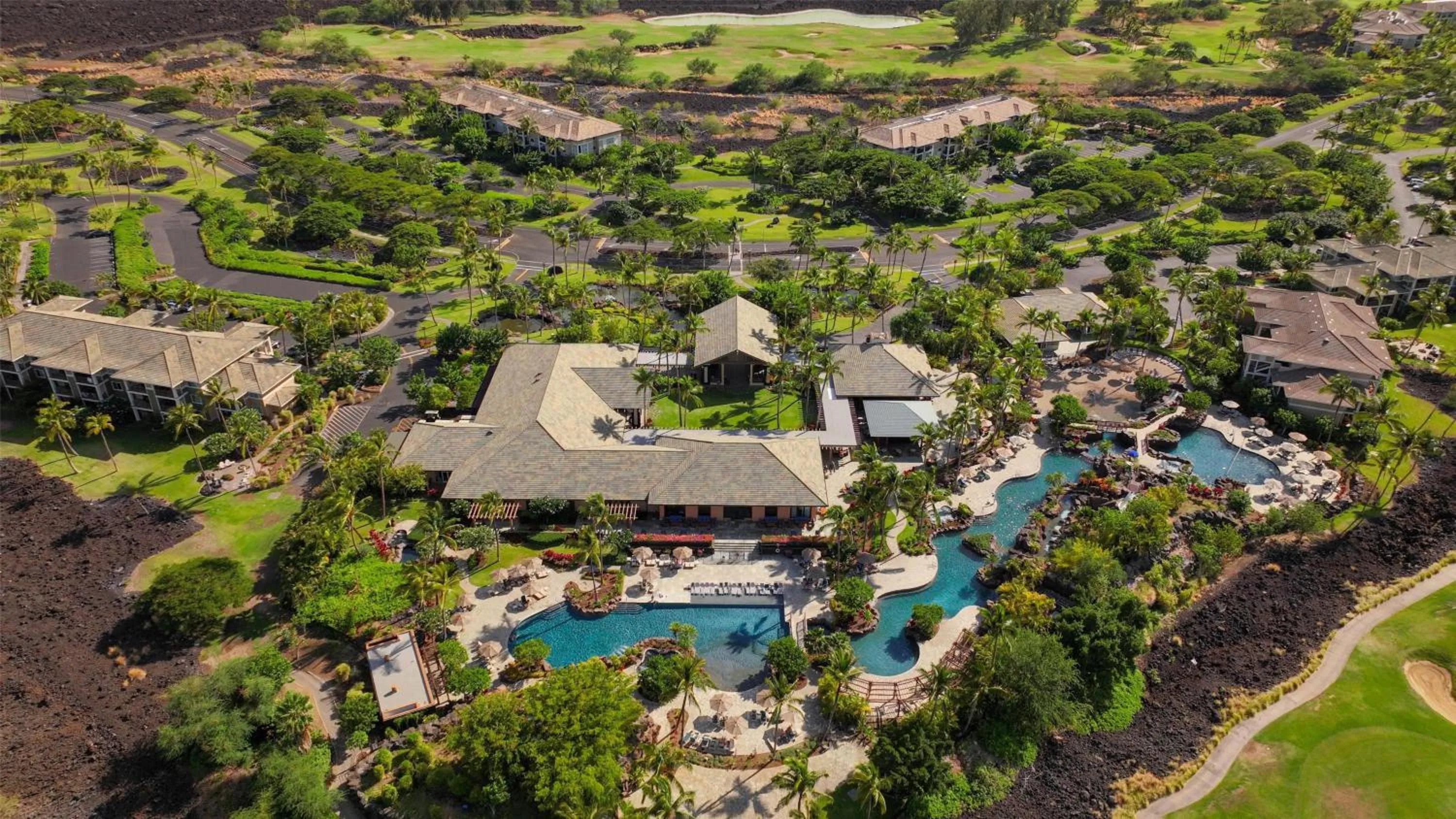 Property building in Hilton Grand Vacations Club Kings Land Waikoloa