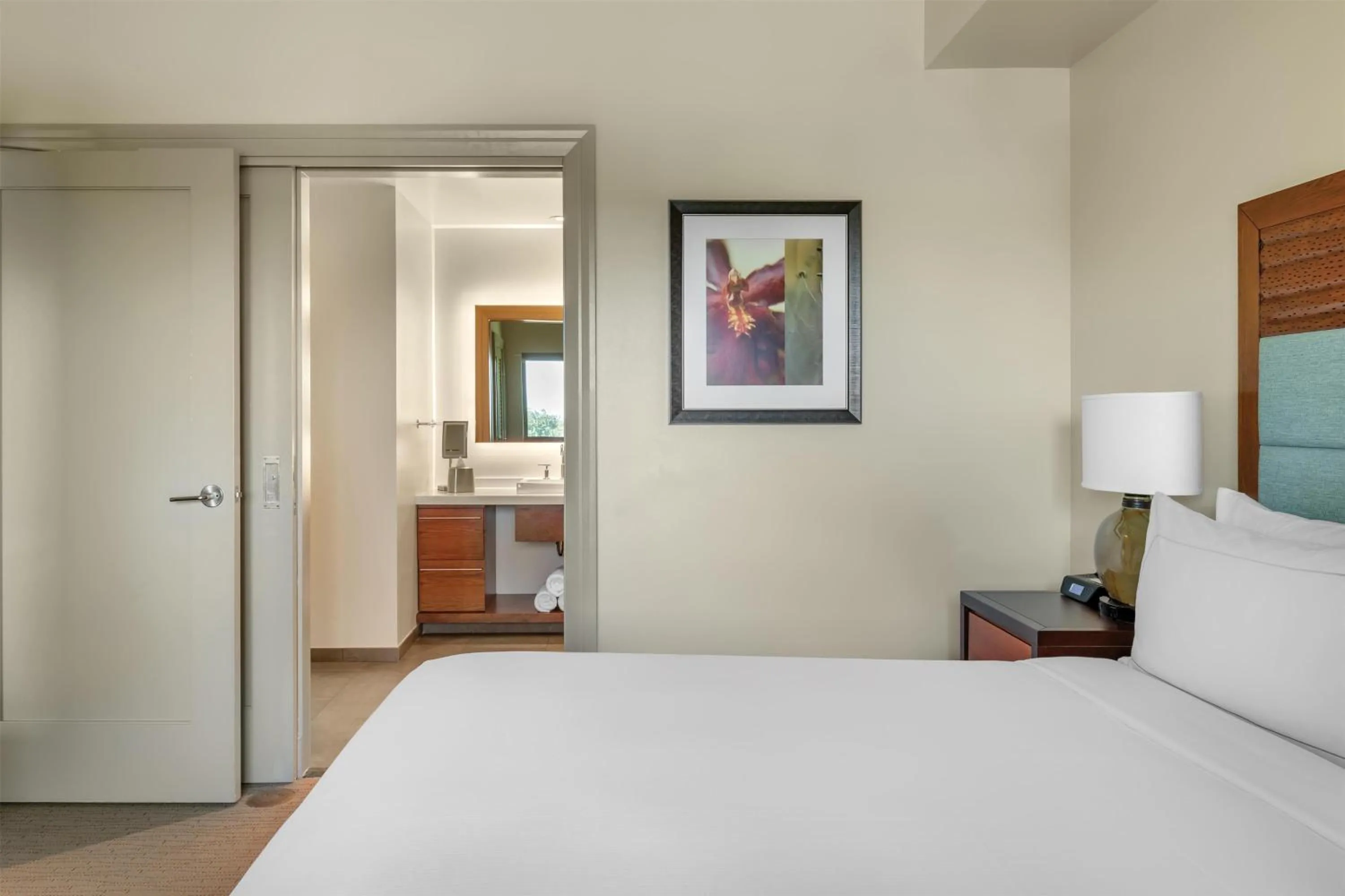 Bed in Hilton Grand Vacations Club Kings Land Waikoloa