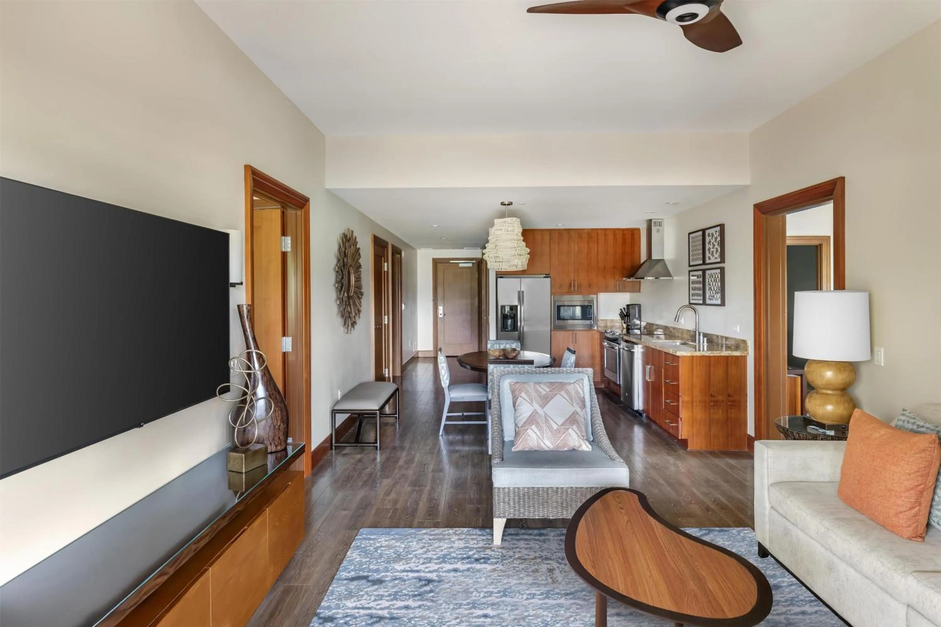 Living room in Hilton Grand Vacations Club Kings Land Waikoloa