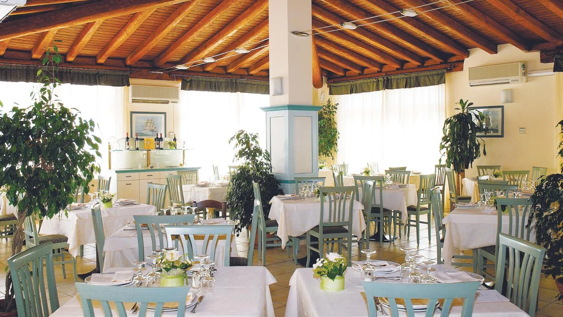 Restaurant/places to eat in SECRET VILLAGE Budoni