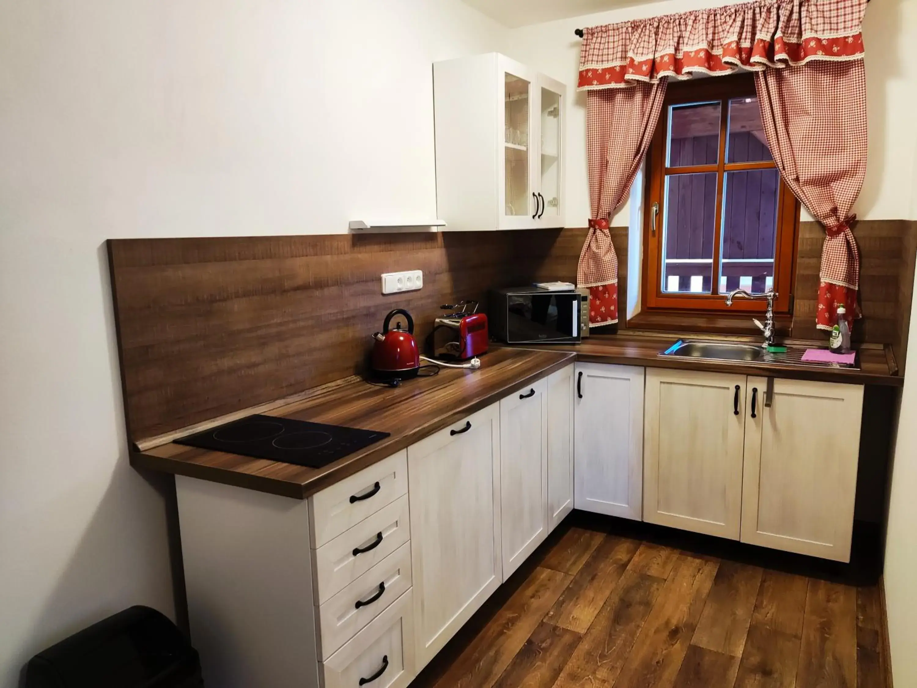 Double Room with Private Bathroom - single occupancy in Matějovec 109 & Ubytování Na statku Double Room with Private Bathroom - single occupancy in Matějovec 109 & Ubytování Na statku