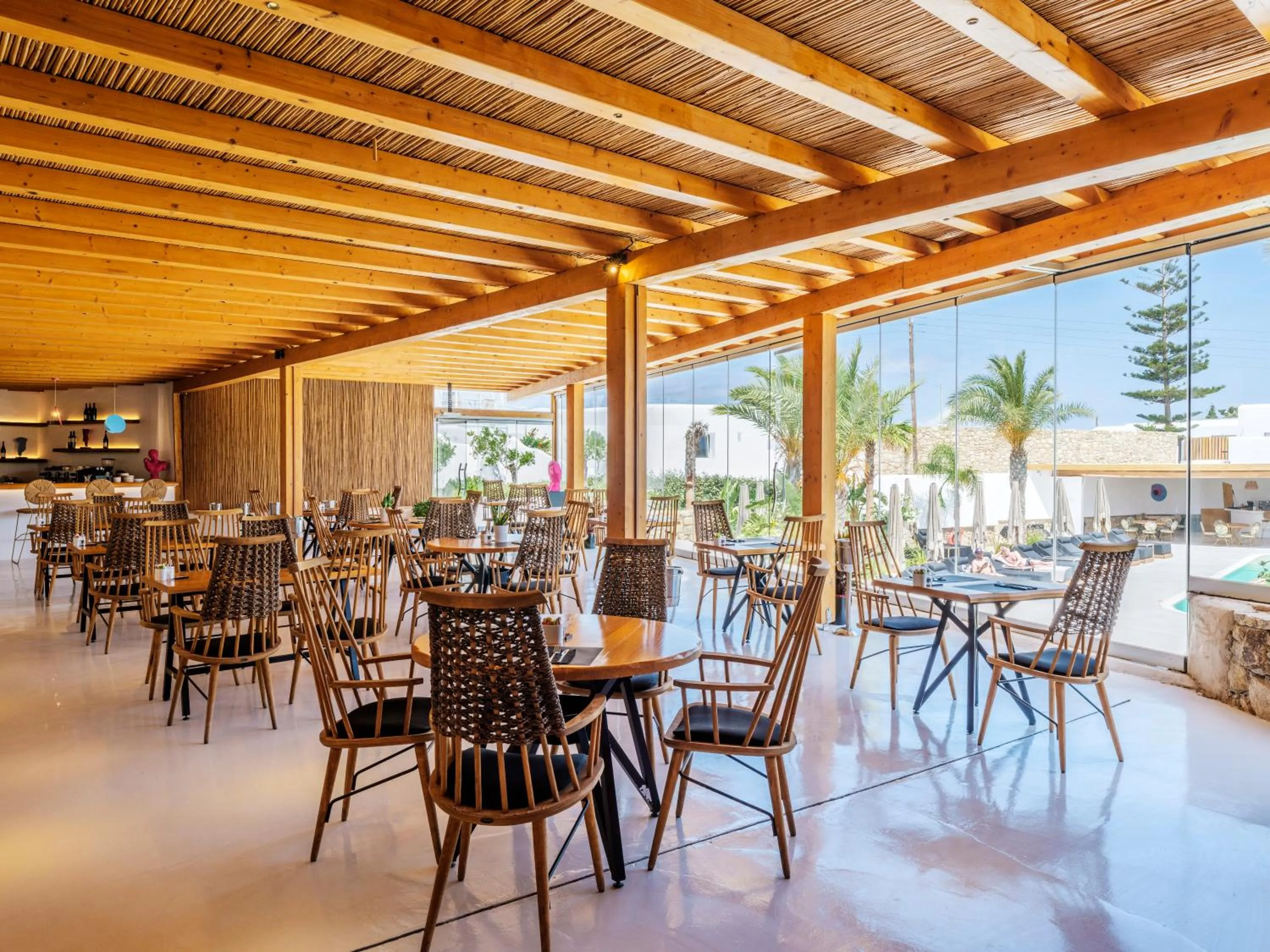 Restaurant/places to eat in Akkadian LGBT Boutique Hotel