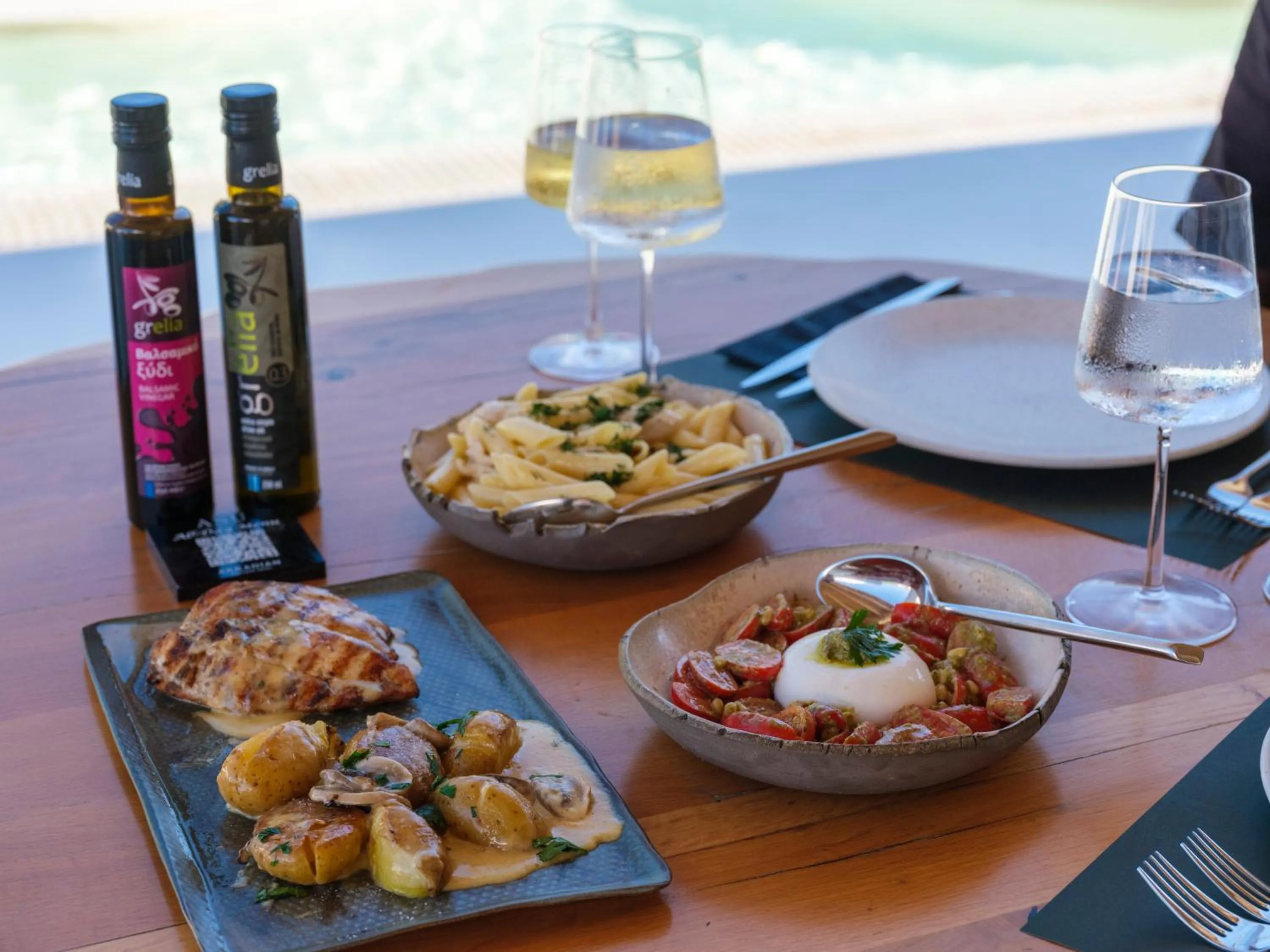 Restaurant/places to eat in Akkadian LGBT Boutique Hotel