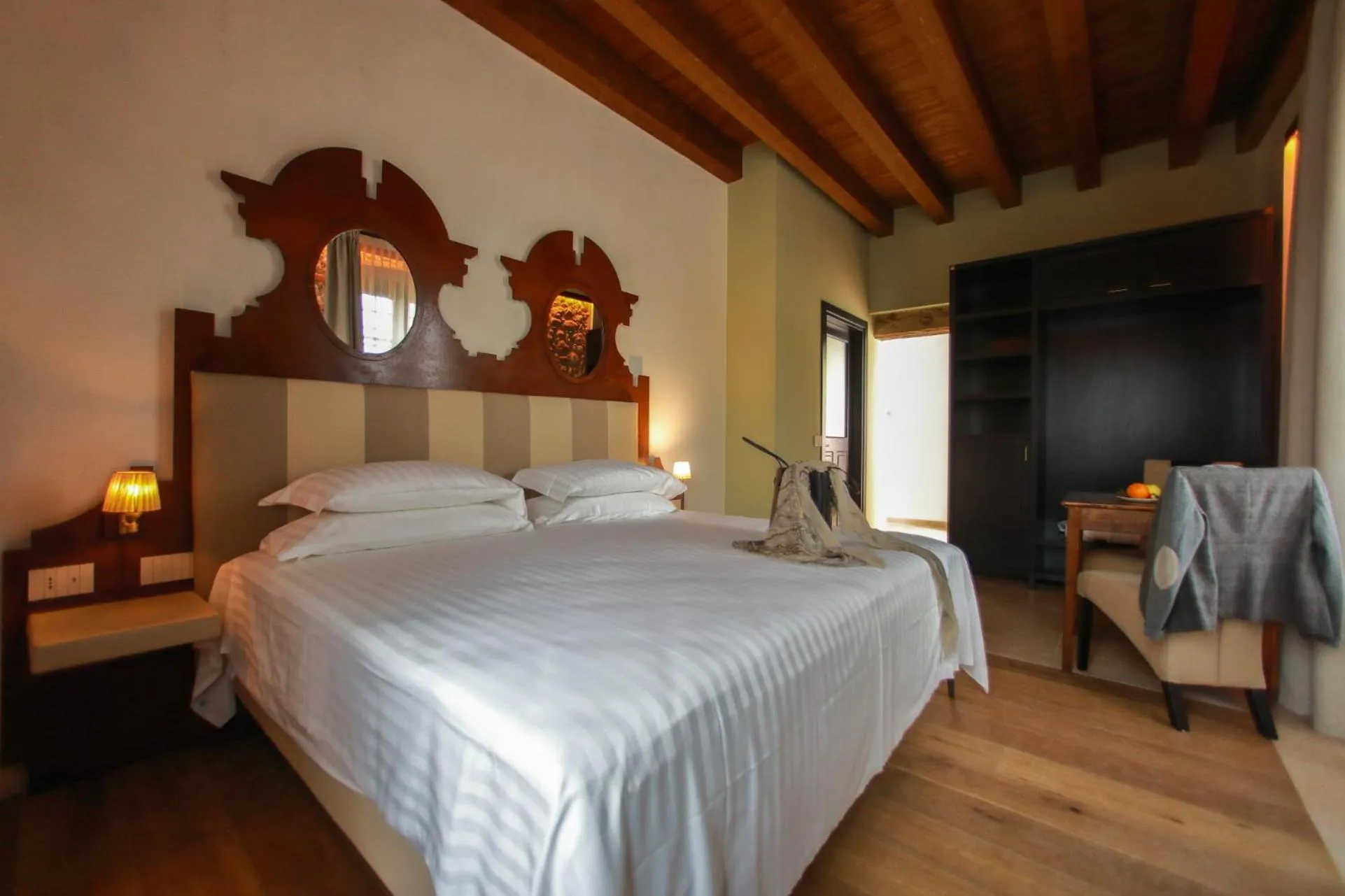 Photo of the whole room, Bed in Corte Regia Relais & Spa