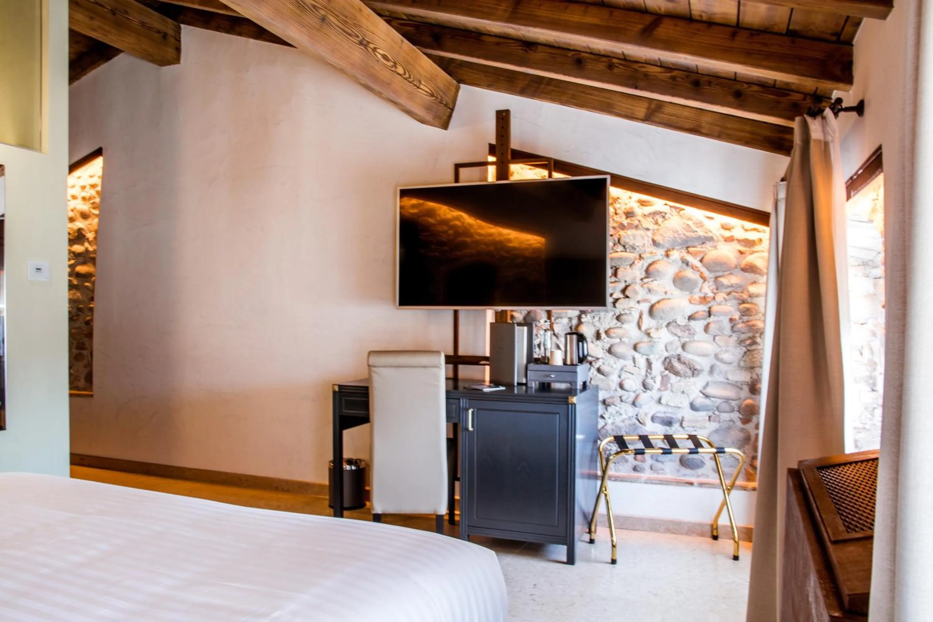 Photo of the whole room, Bed in Corte Regia Relais & Spa