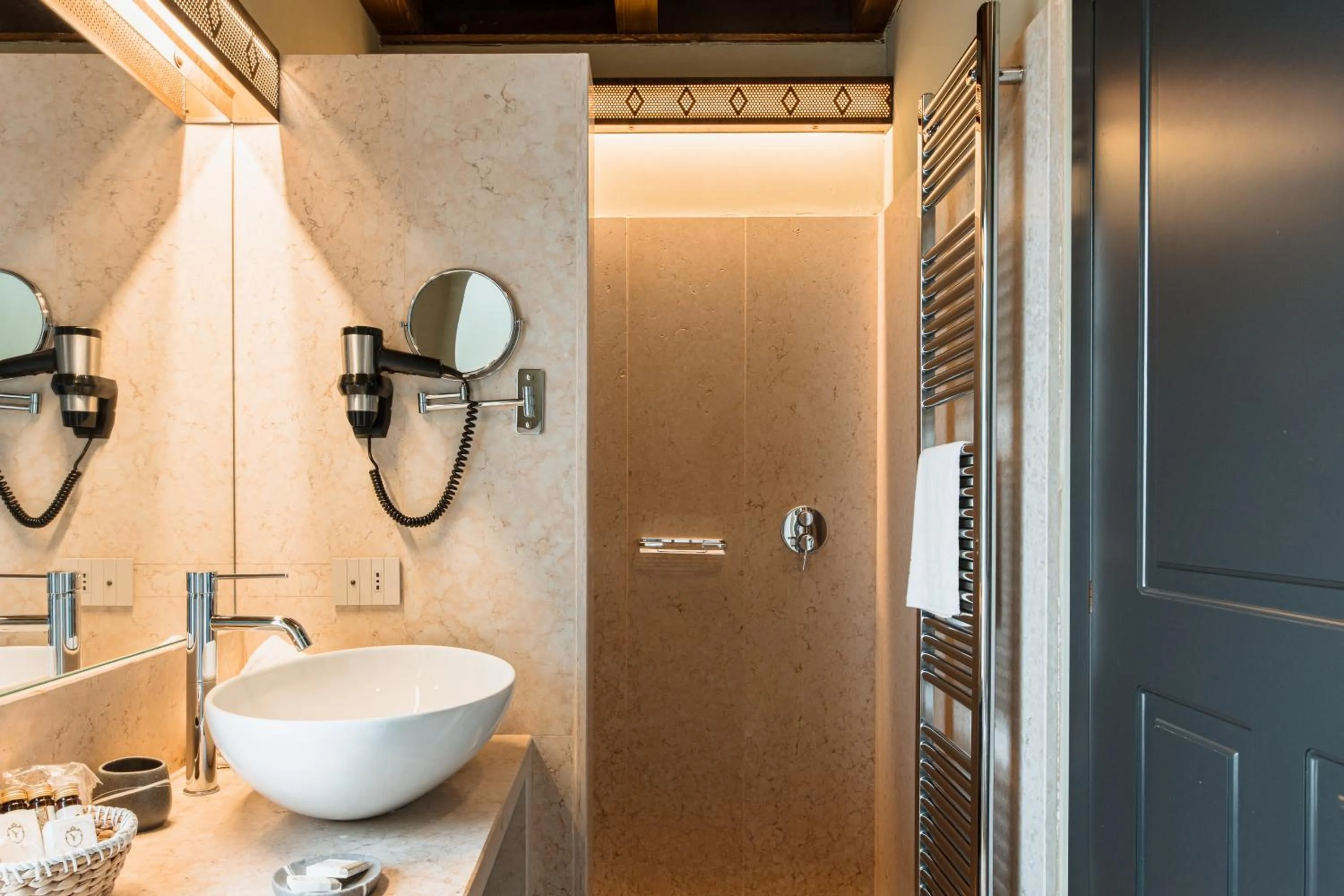 Bathroom in Corte Regia Relais & Spa