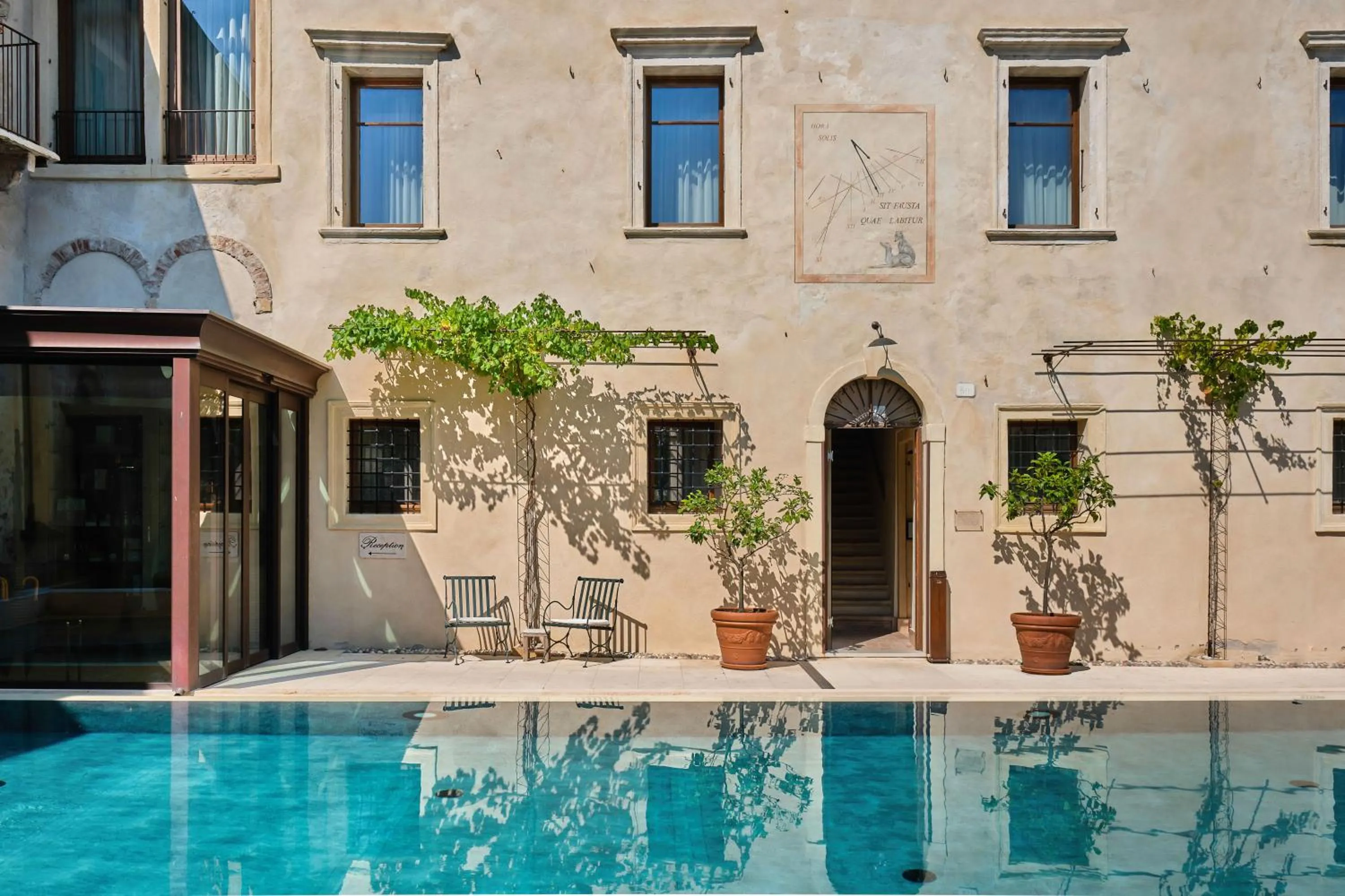 Pool view in Corte Regia Relais & Spa