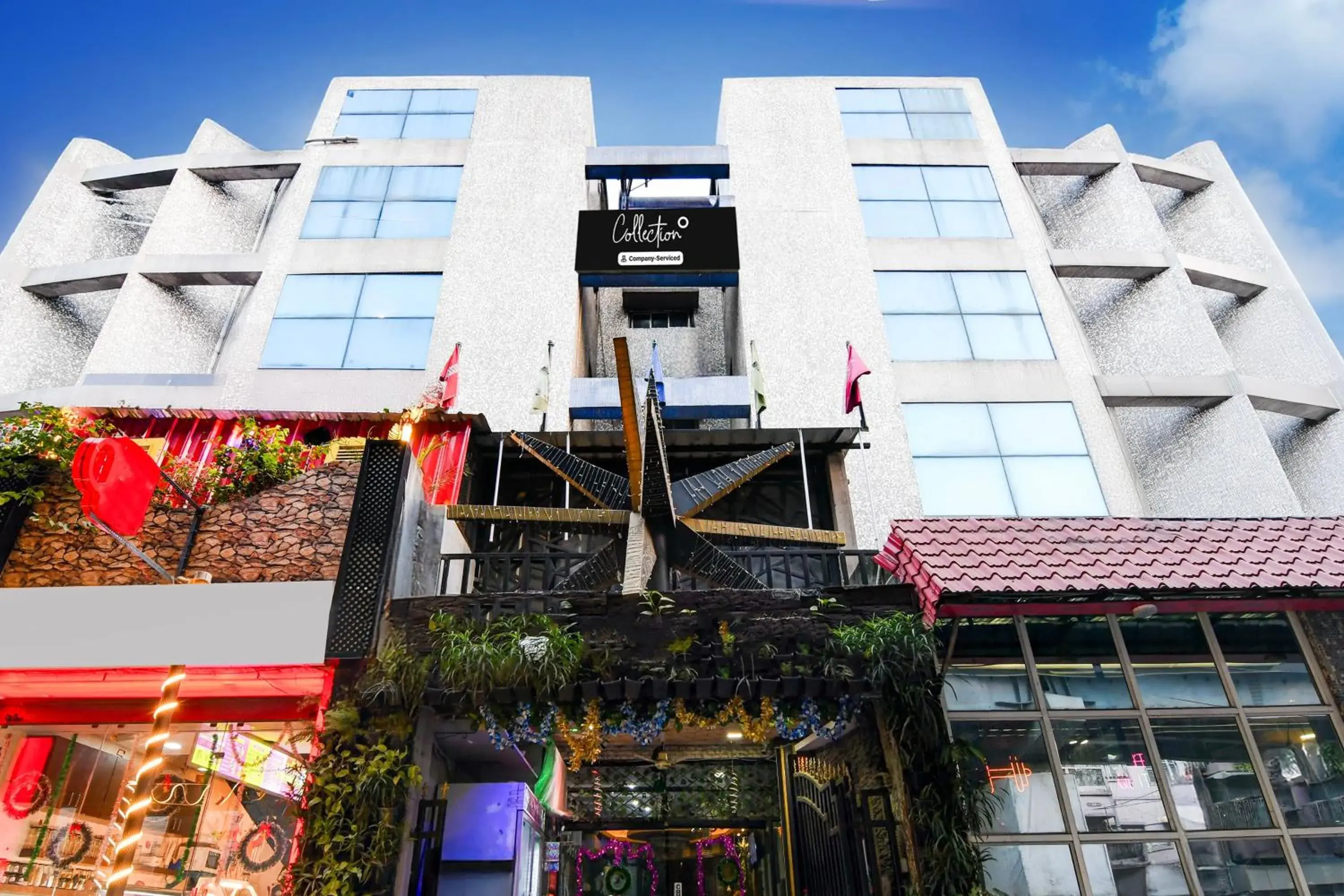 Super Collection O Circus Avenue Road Formerly Hotel Rockstar Super Collection O Circus Avenue Road Formerly Hotel Rockstar