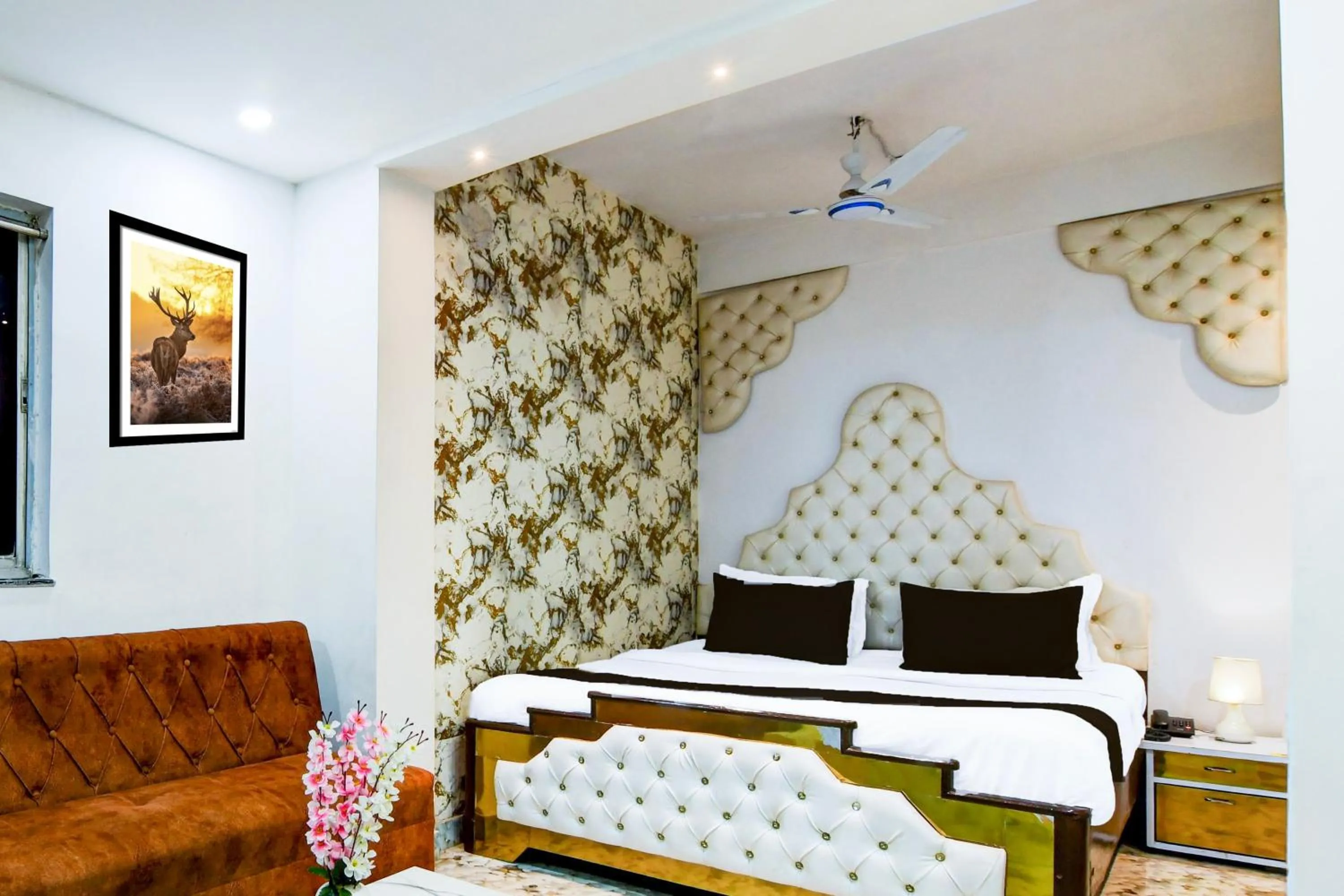 Bedroom, Bed in Super Collection O Circus Avenue Road Formerly Hotel Rockstar