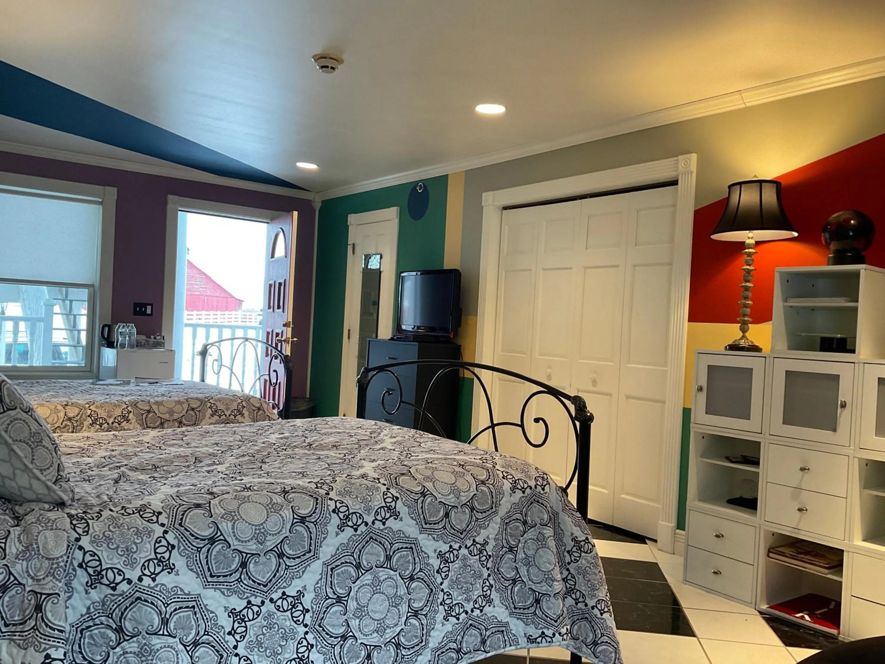 Bed in Mountain Quest Inn