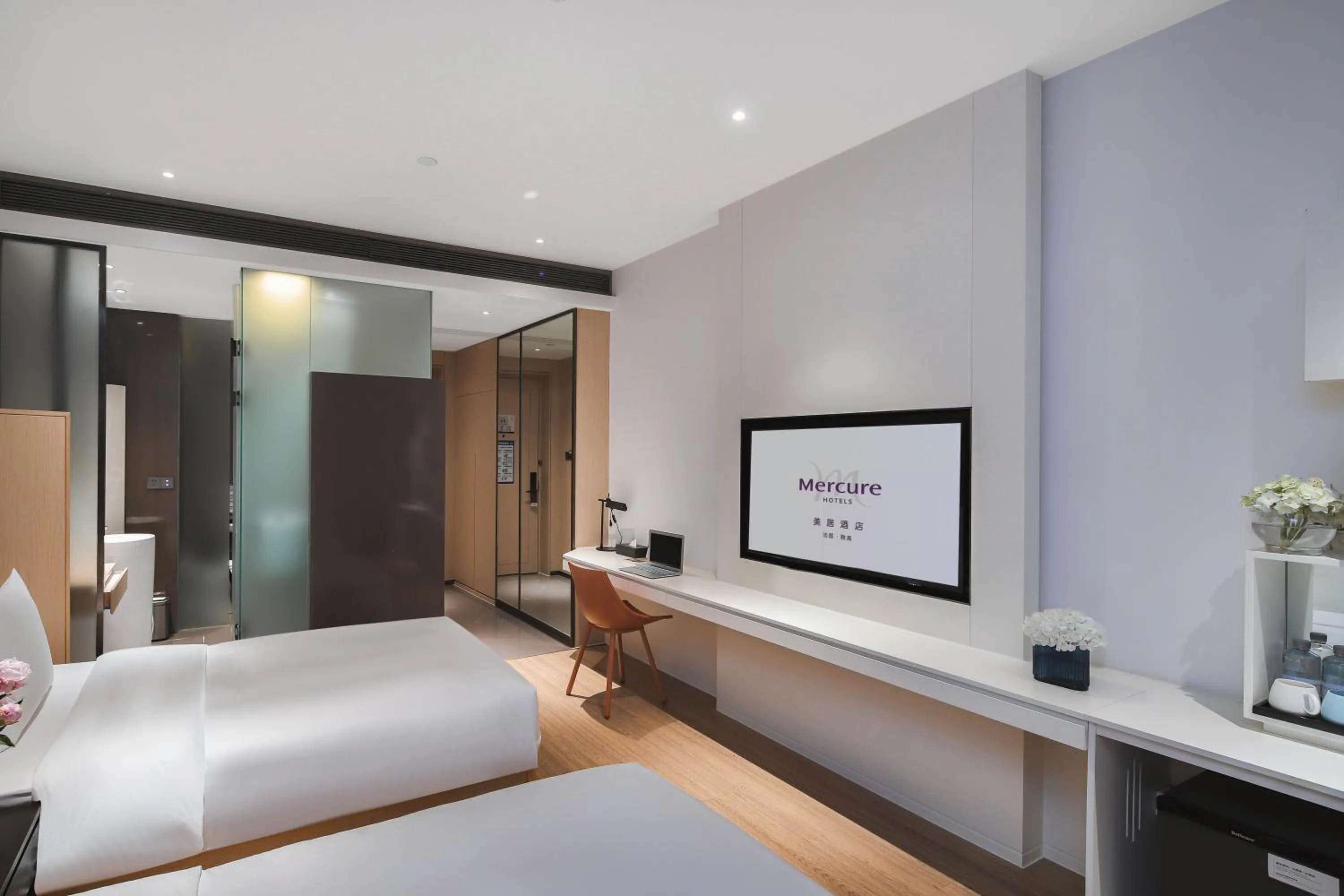 Photo of the whole room, Bed in Mercure Nanjing Olympic EXPO