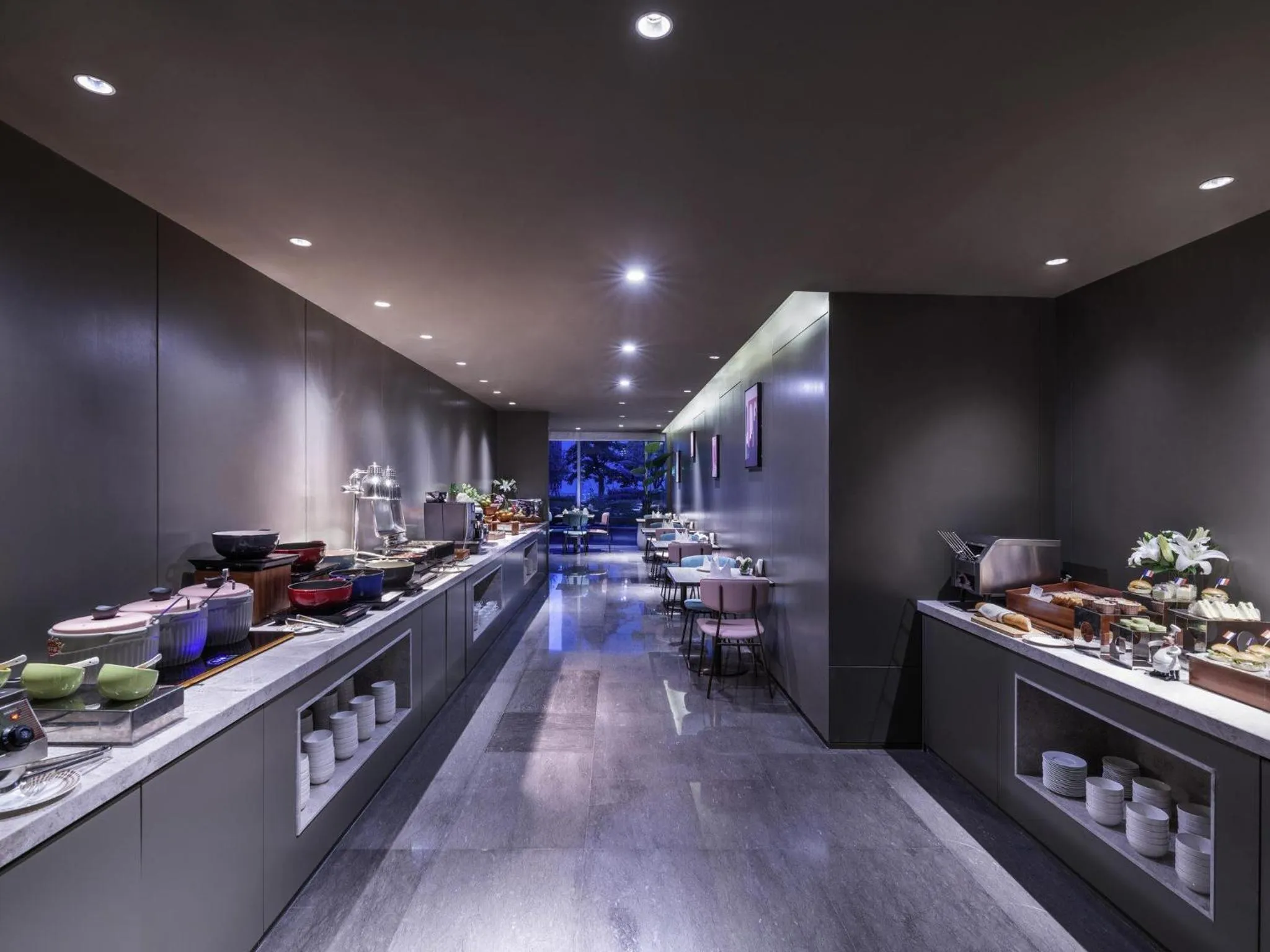 Restaurant/places to eat in Mercure Nanjing Olympic EXPO