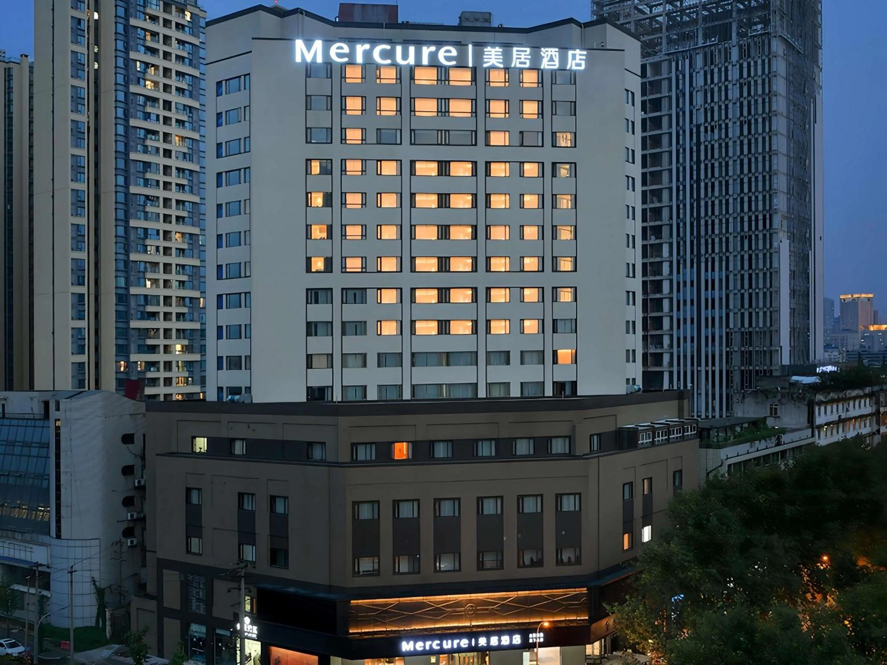 Property building in Mercure Chengdu Jinniu Wanda Plaza