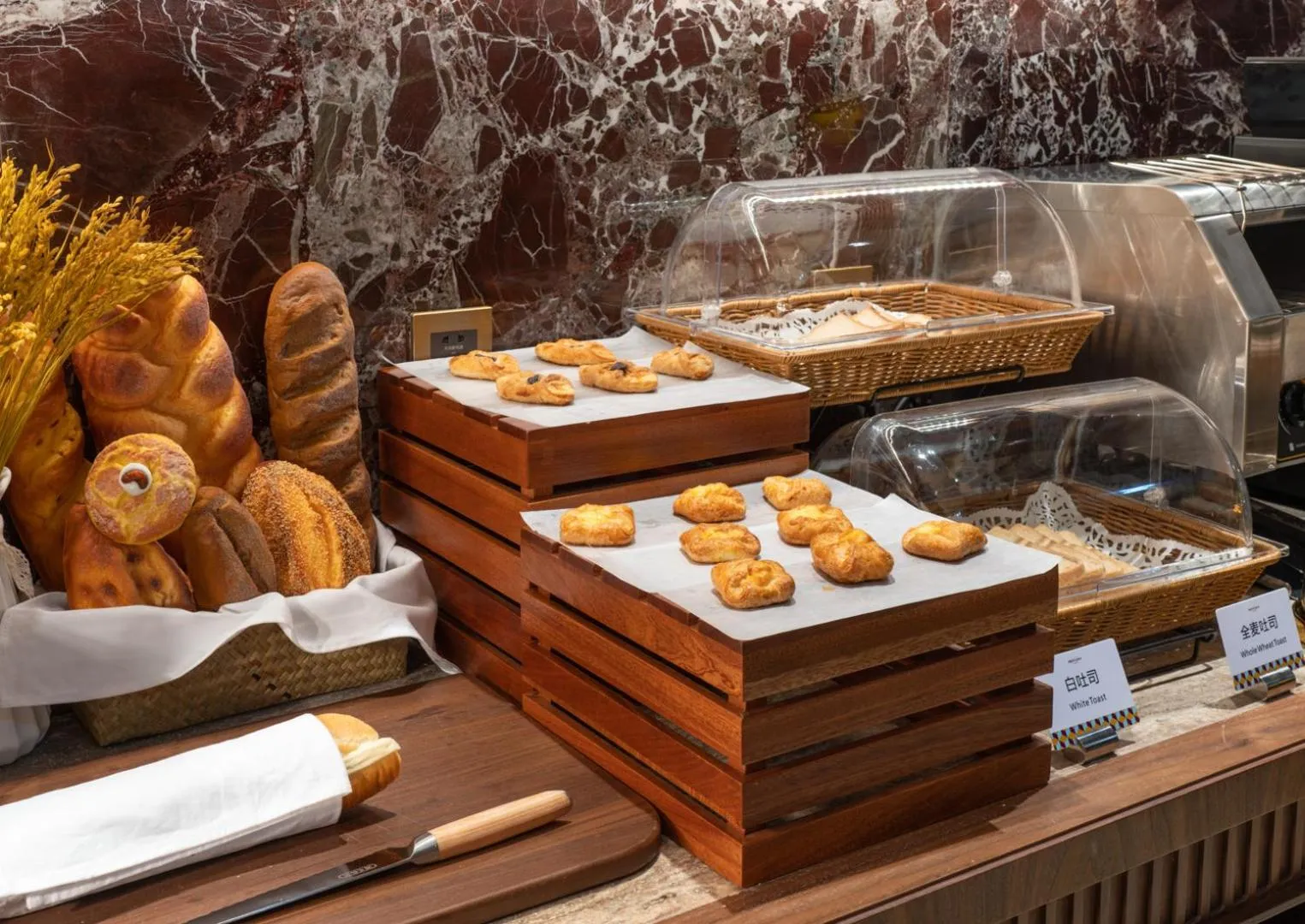 Restaurant/places to eat in Mercure Lanzhou Zhengning Road