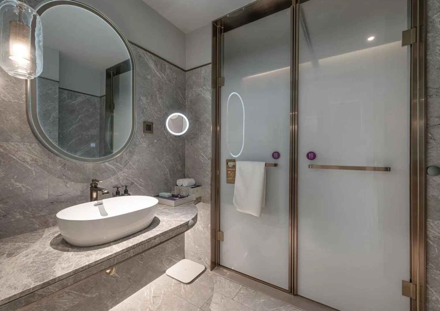 Property building in Mercure Lanzhou Zhengning Road