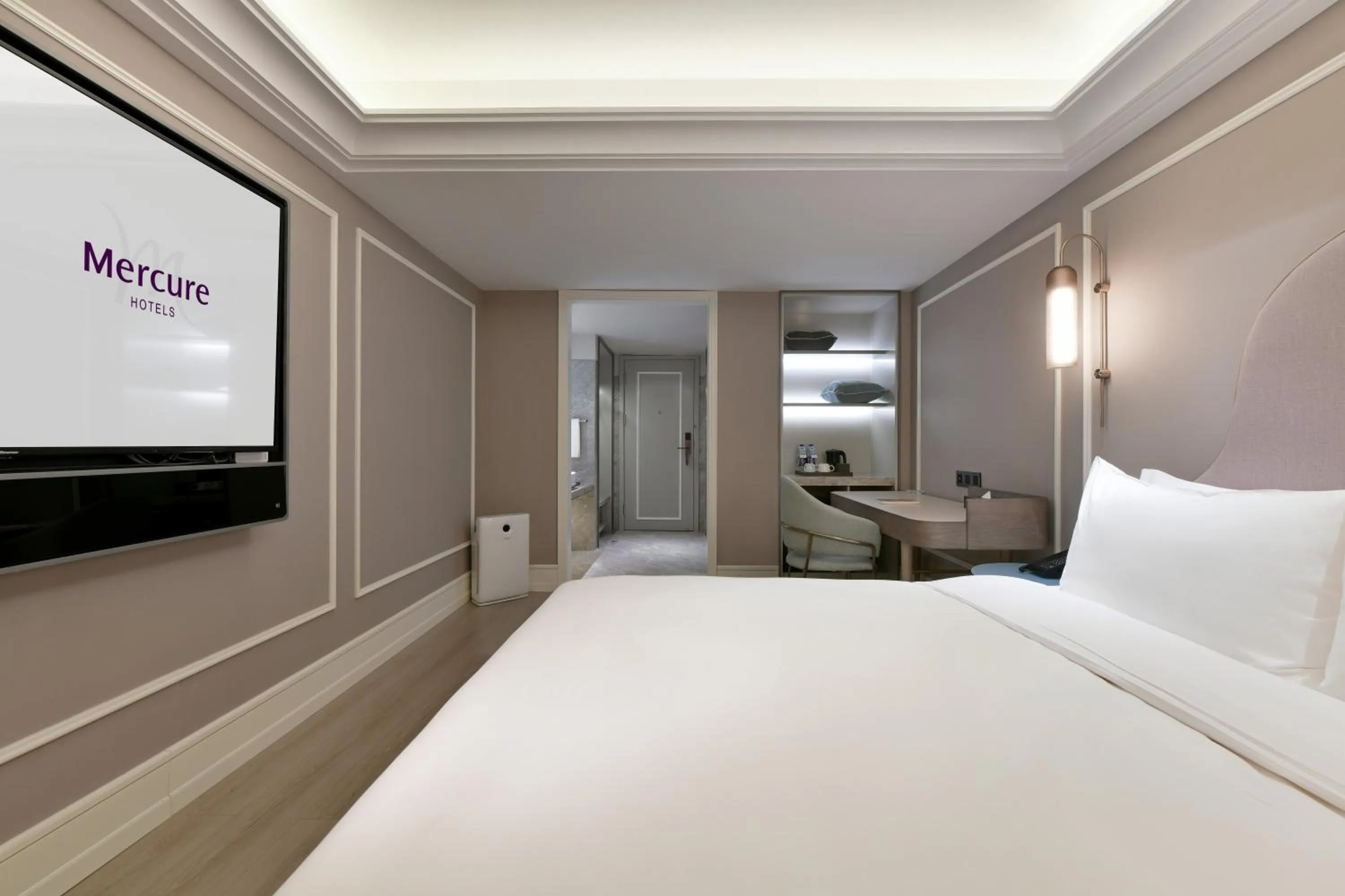 Bedroom, Bed in Mercure Chengdu Jiuyanqiao