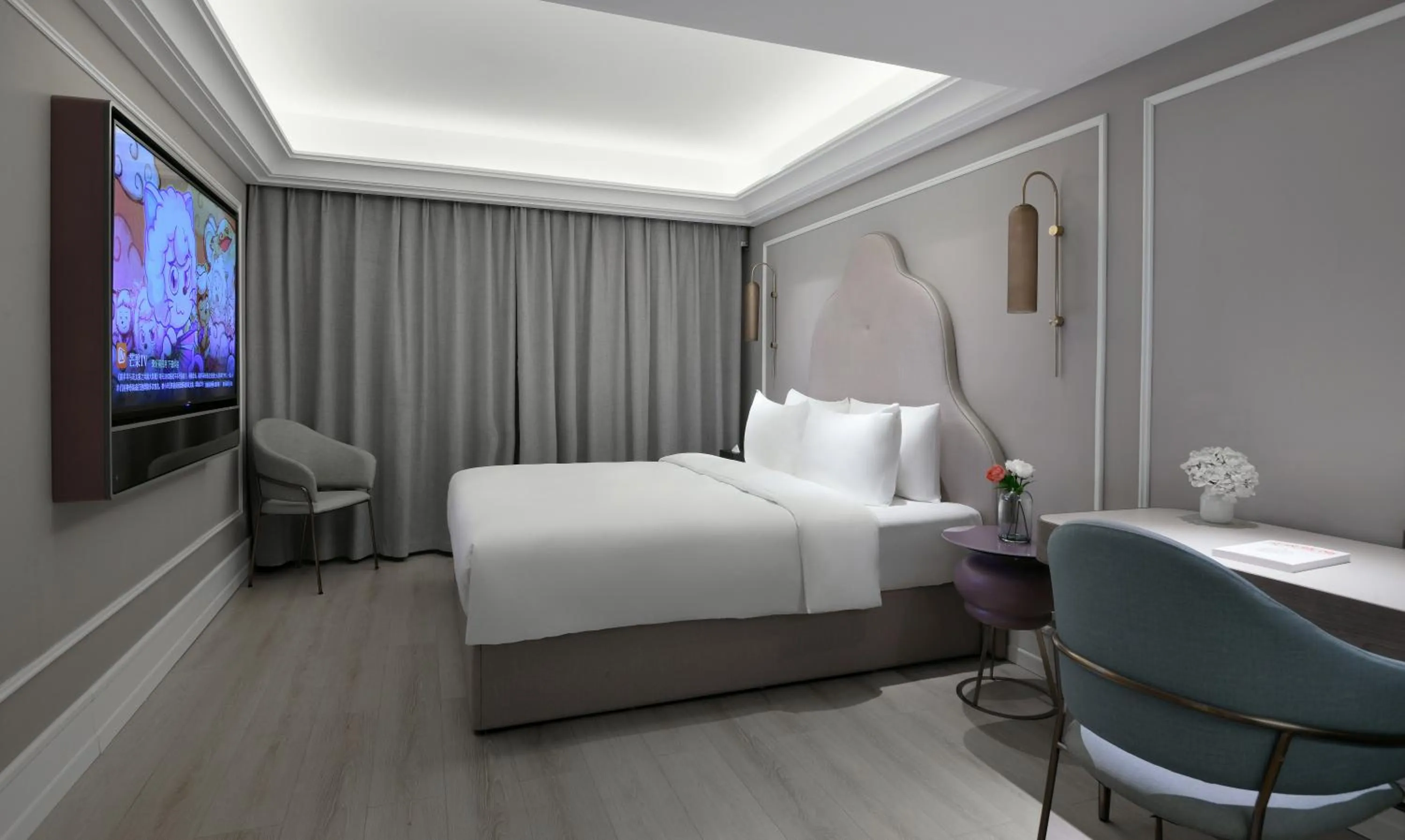 Photo of the whole room, Bed in Mercure Chengdu Jiuyanqiao