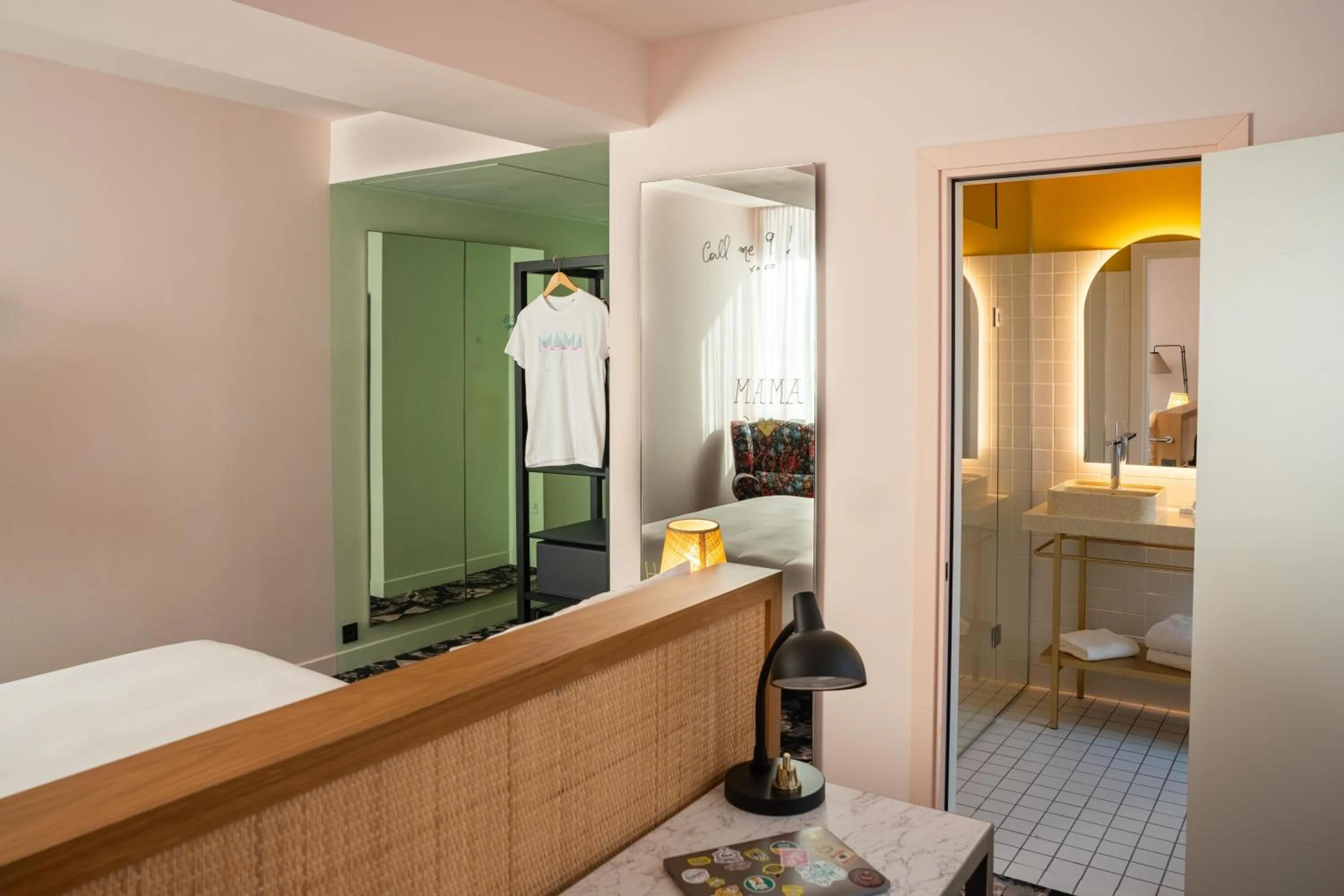 Bathroom, Bed in Mama Shelter Roma