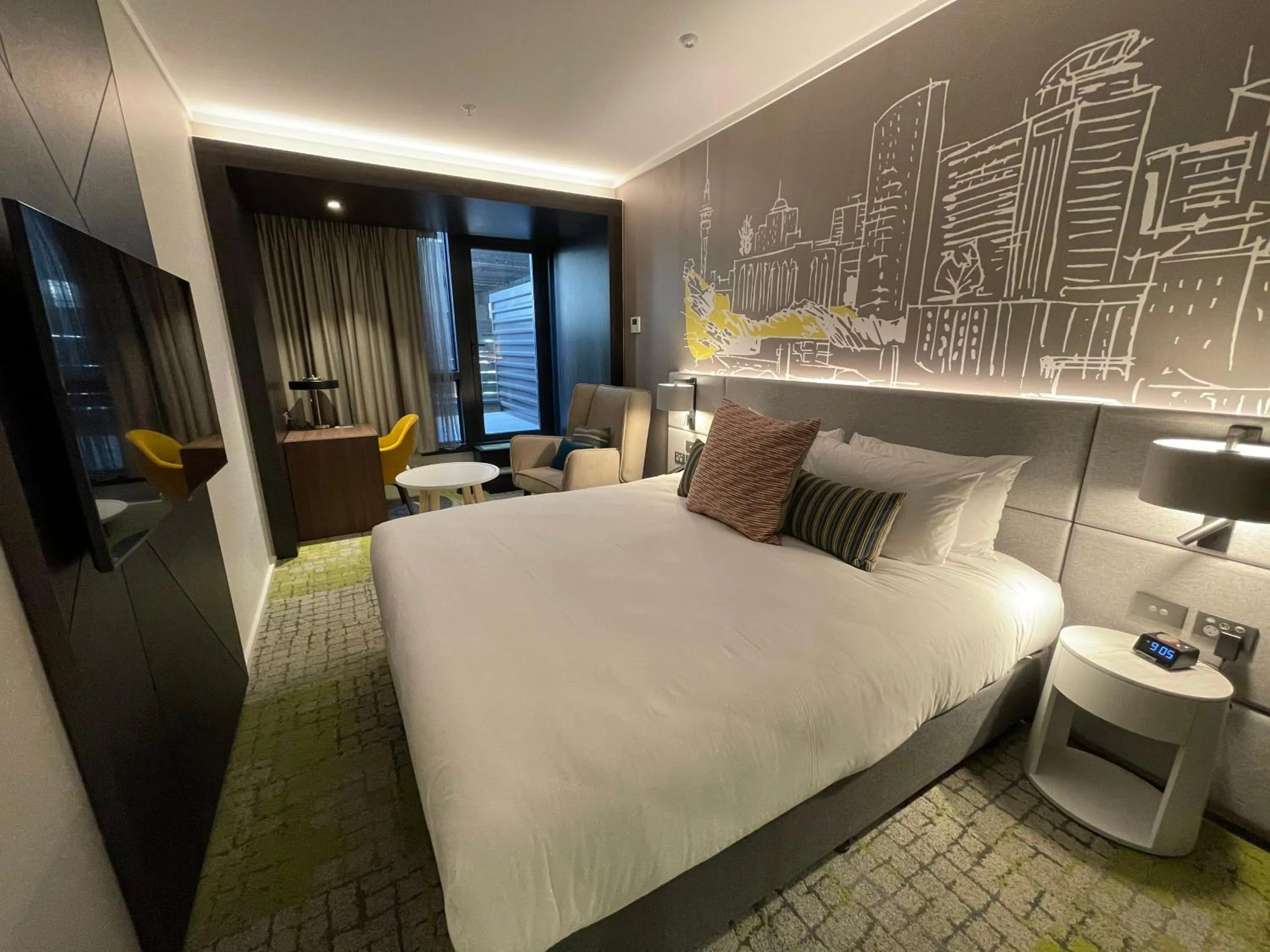 Bed in Mercure Auckland Queen Street