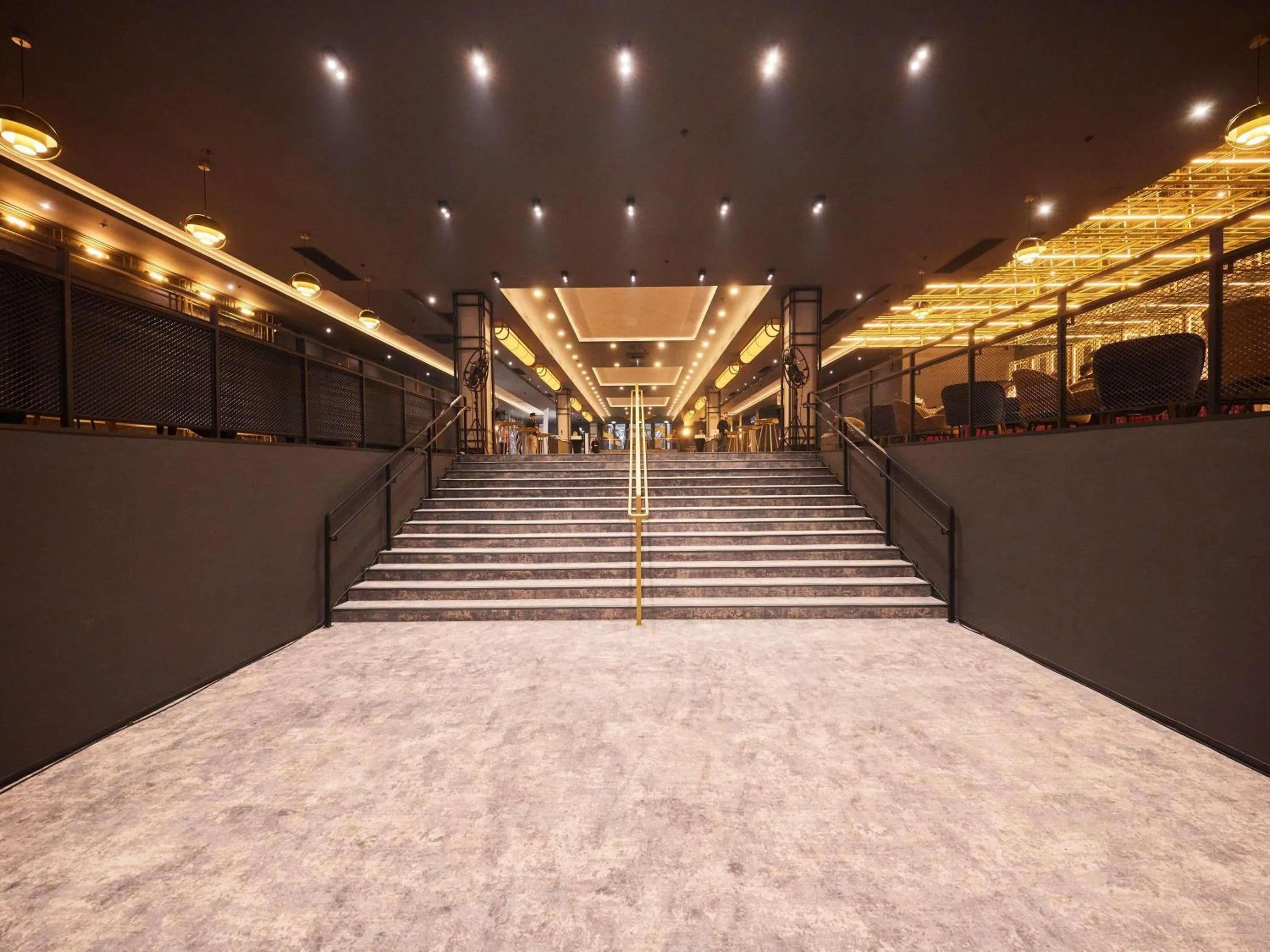 wedding in Mercure Krakow Fabryczna City