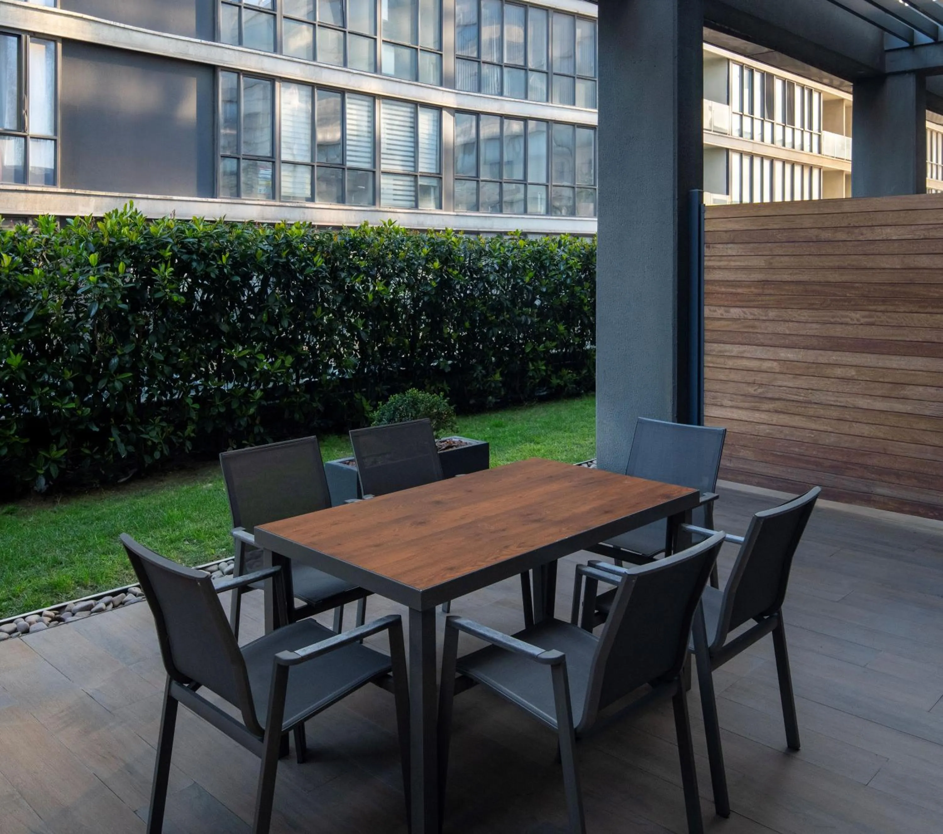 Garden in Movenpick Living Istanbul West