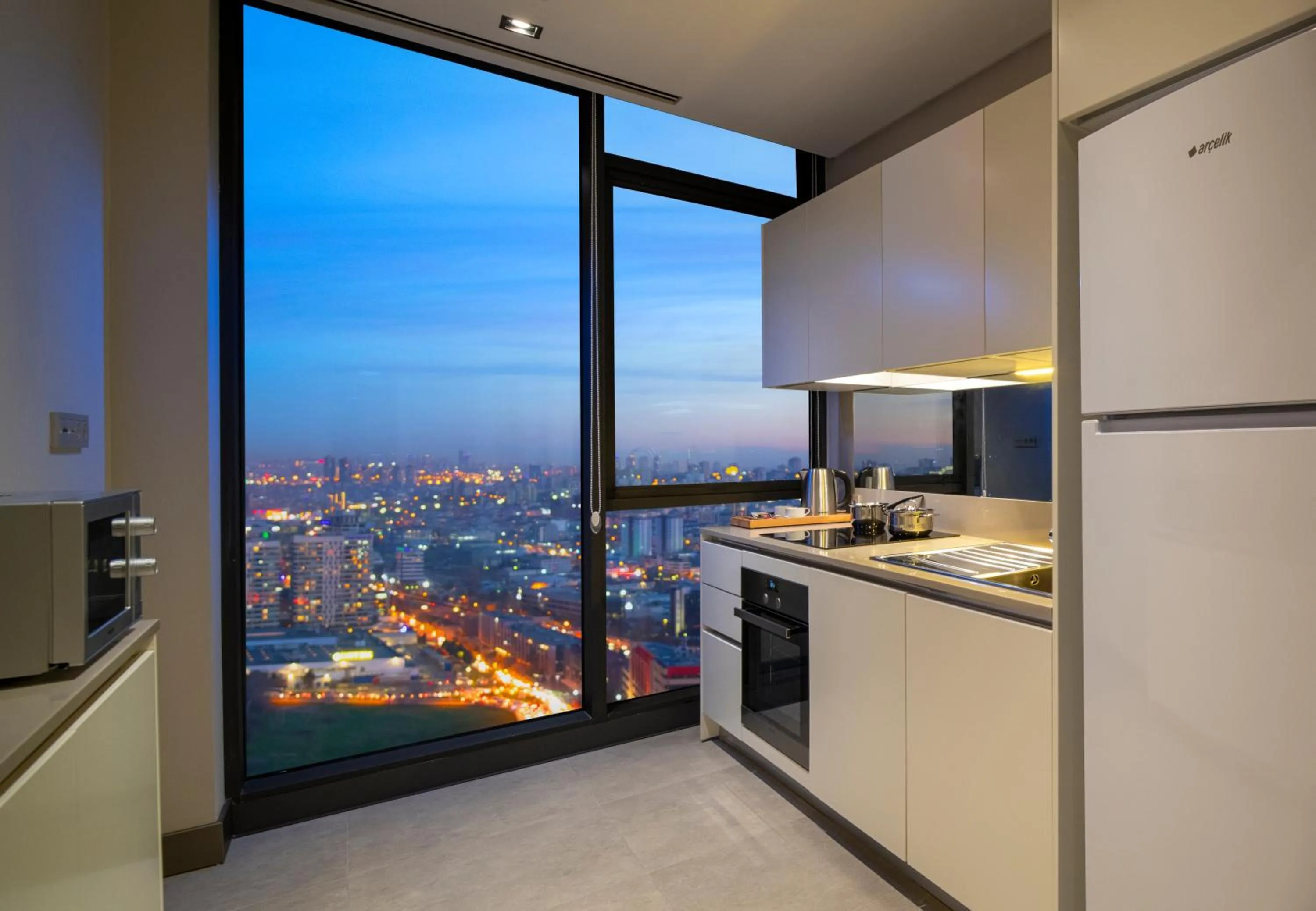 Kitchen or kitchenette in Movenpick Living Istanbul West