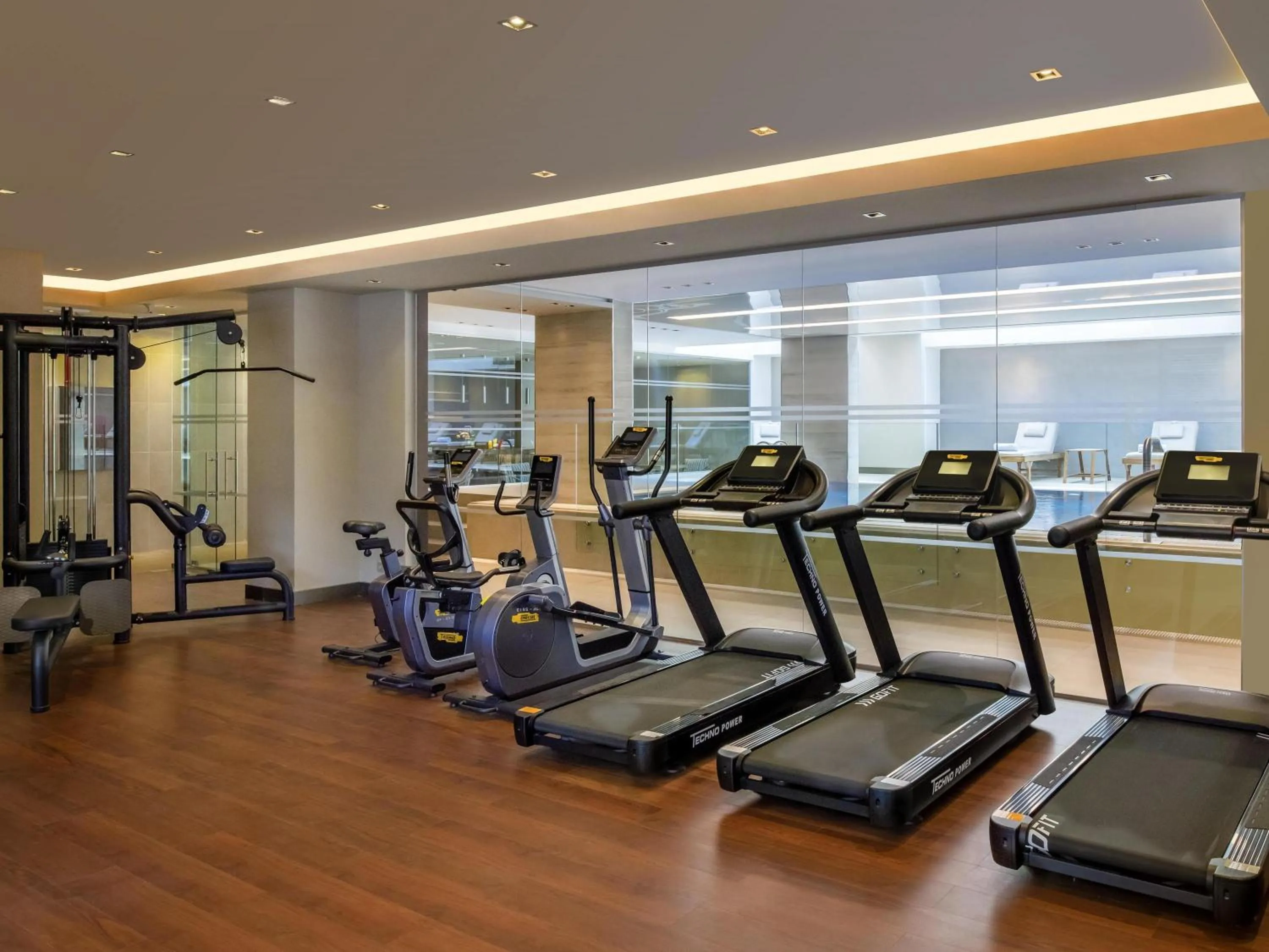 Fitness centre/facilities in Movenpick Living Istanbul West