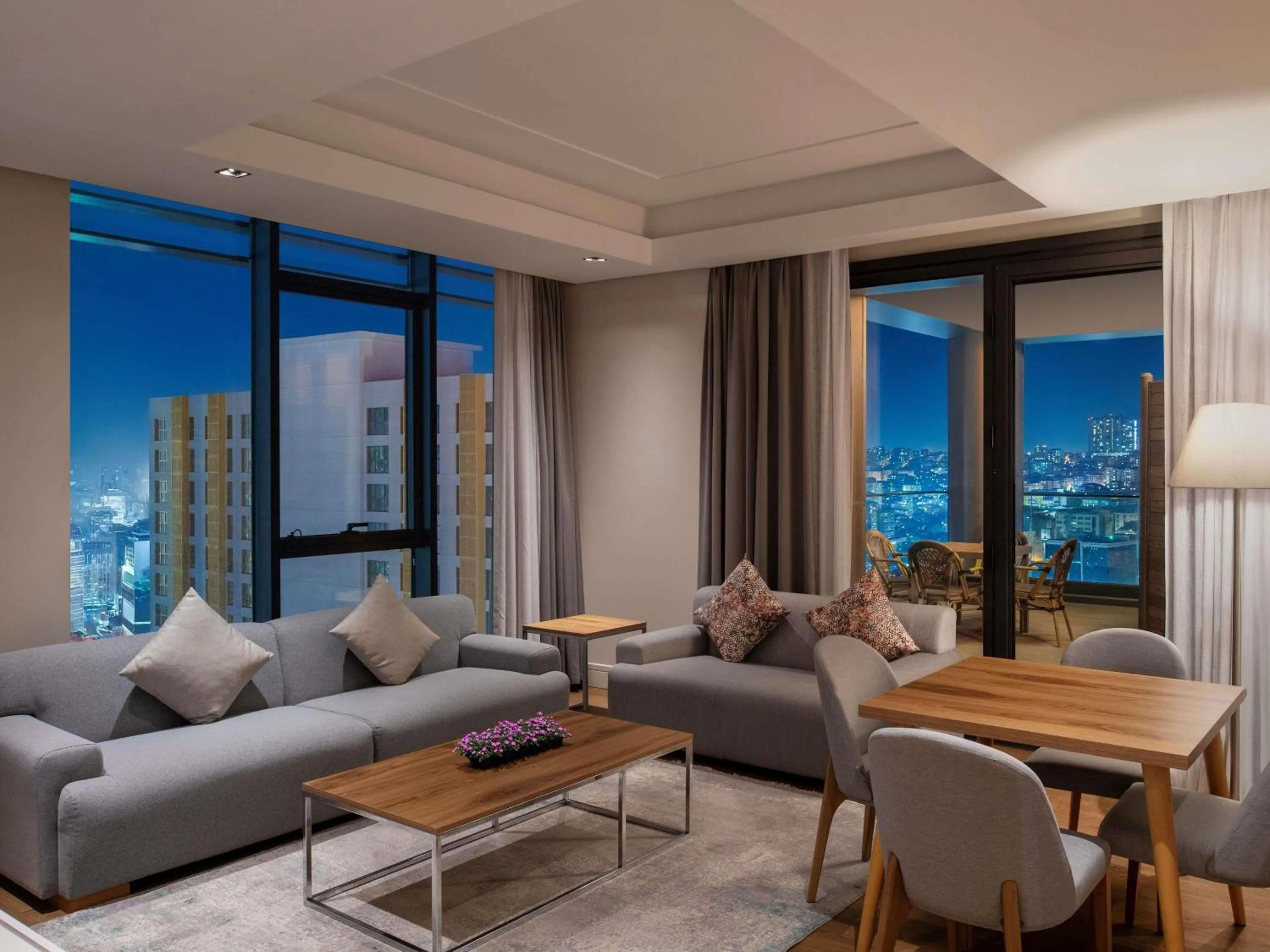 Bedroom in Movenpick Living Istanbul West