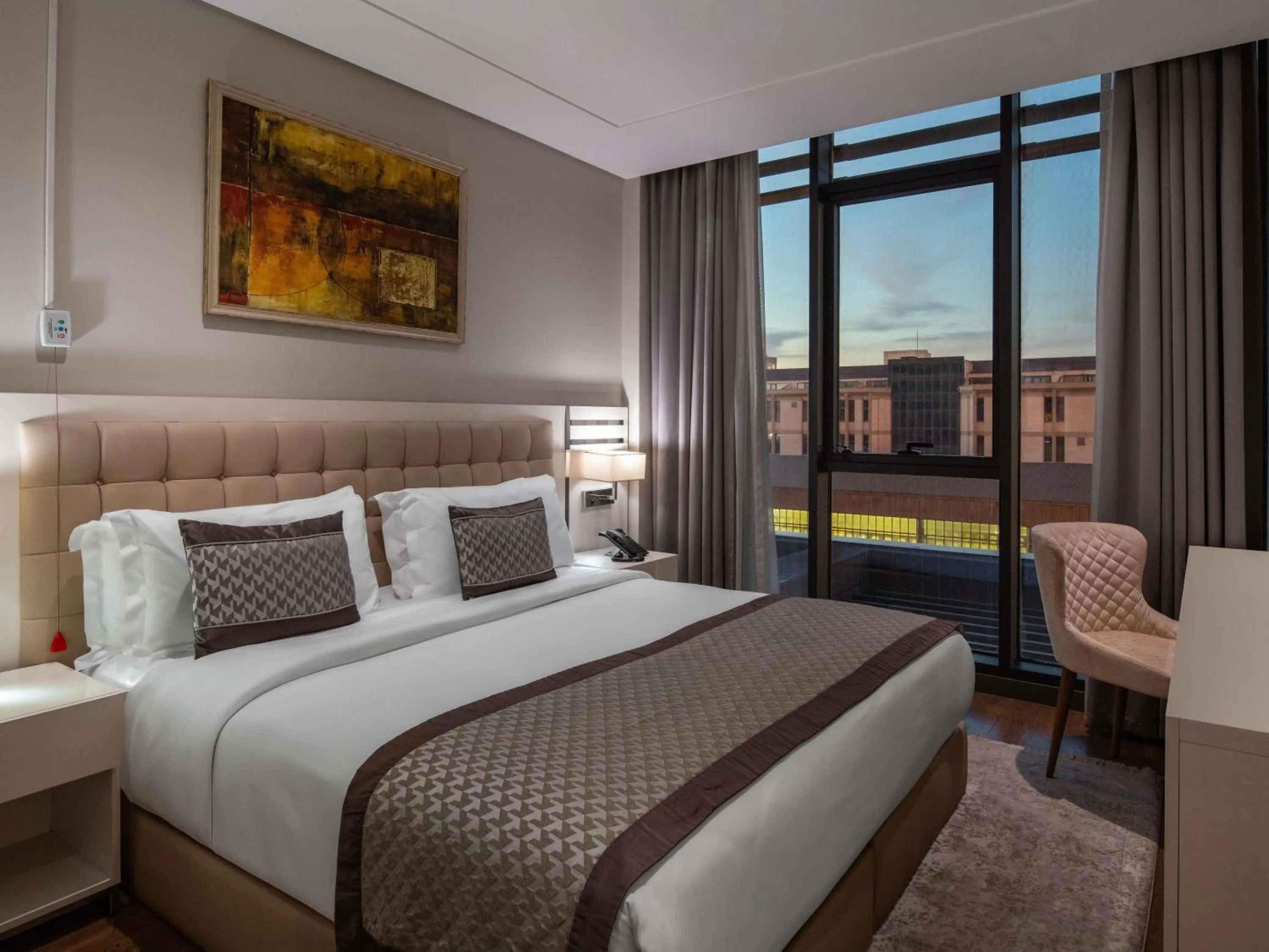 Bedroom, Bed in Movenpick Living Istanbul West