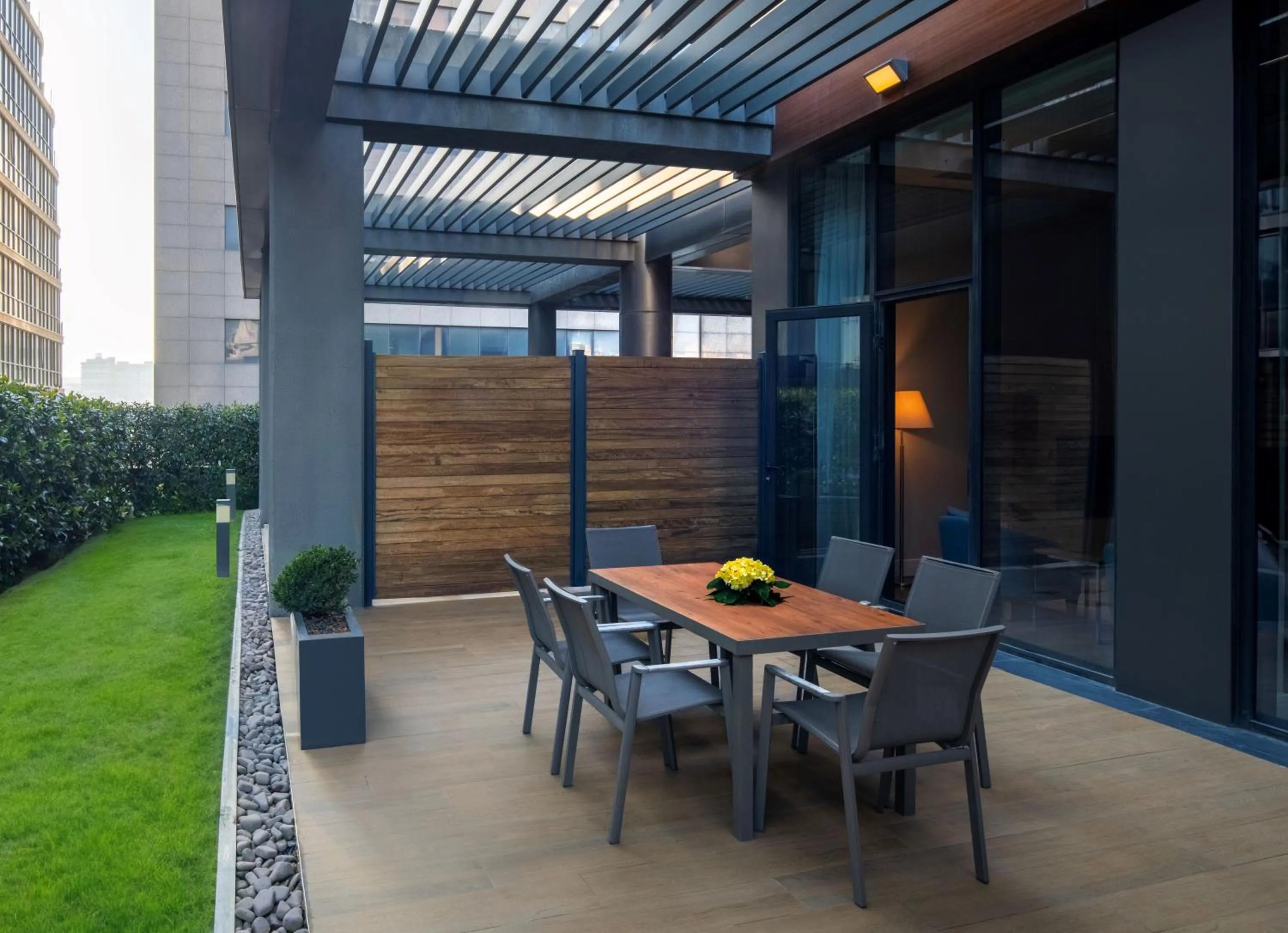 Garden in Movenpick Living Istanbul West