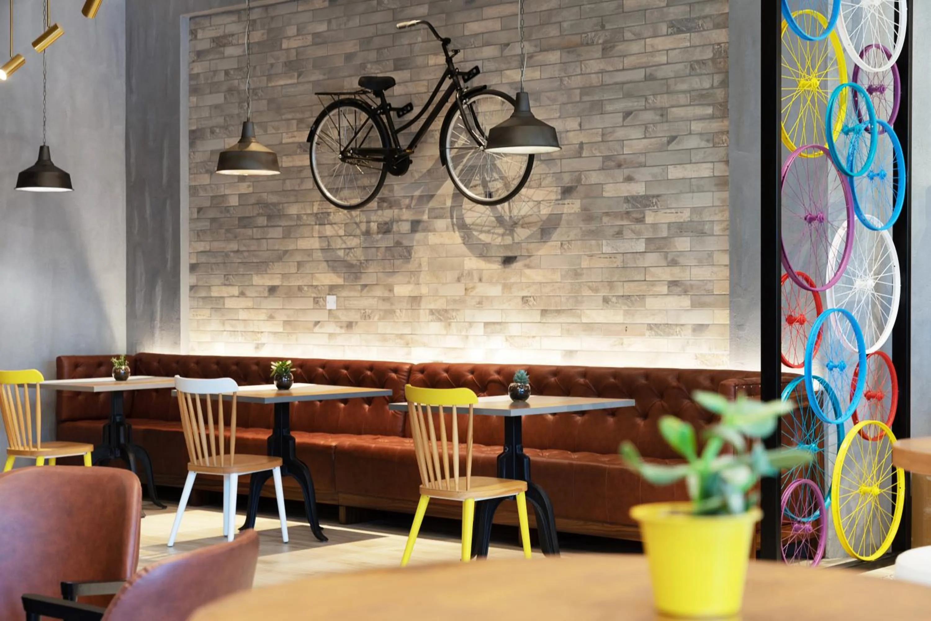 Restaurant/places to eat in Adagio Premium The Palm