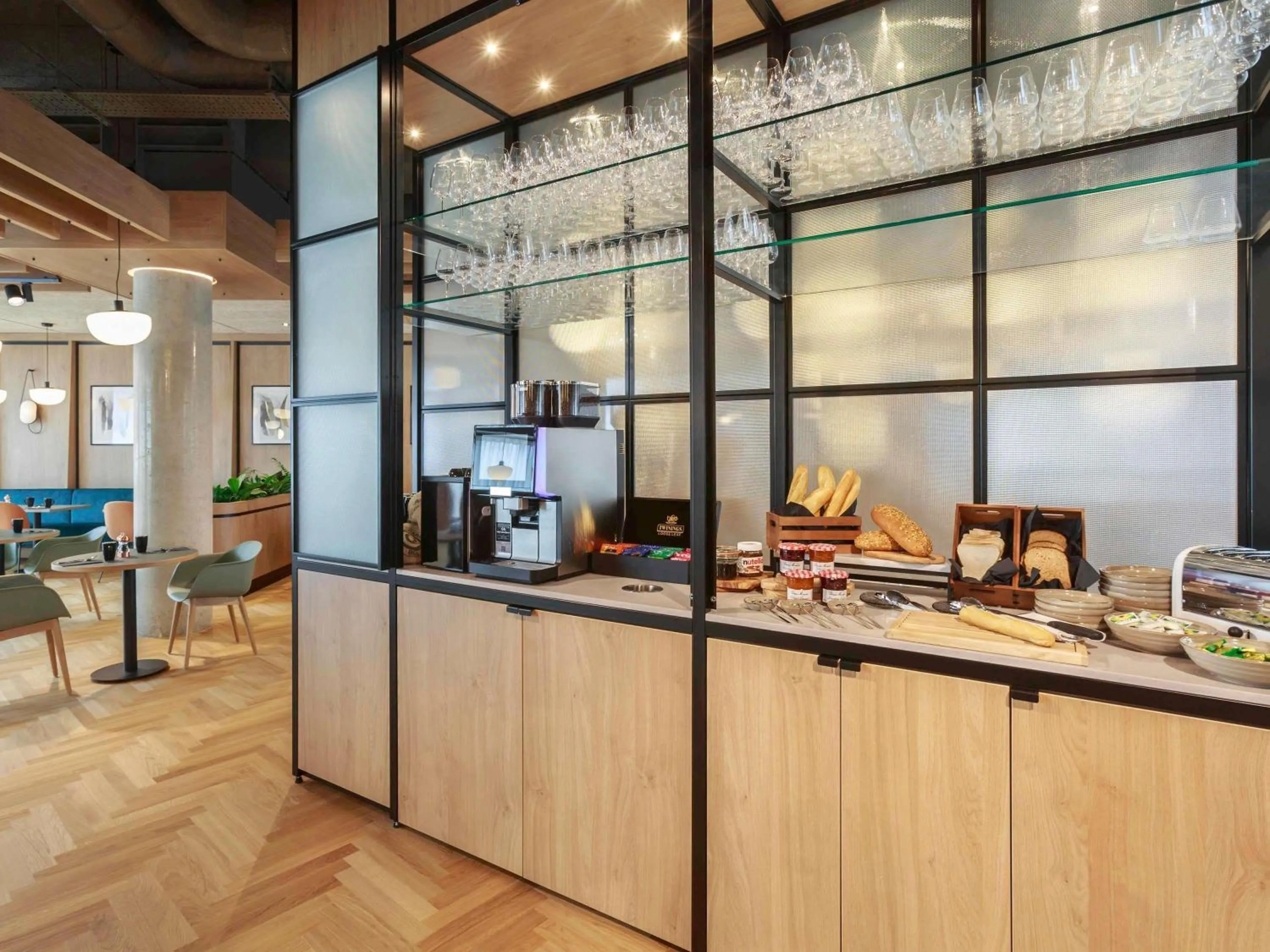 Breakfast in Novotel Cambridge North