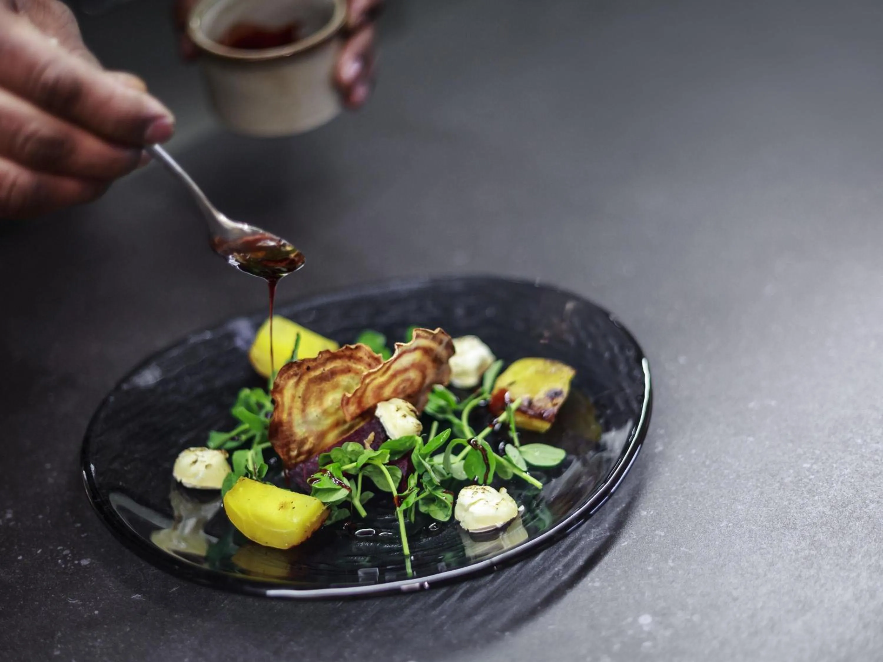 Restaurant/places to eat in Novotel Cambridge North