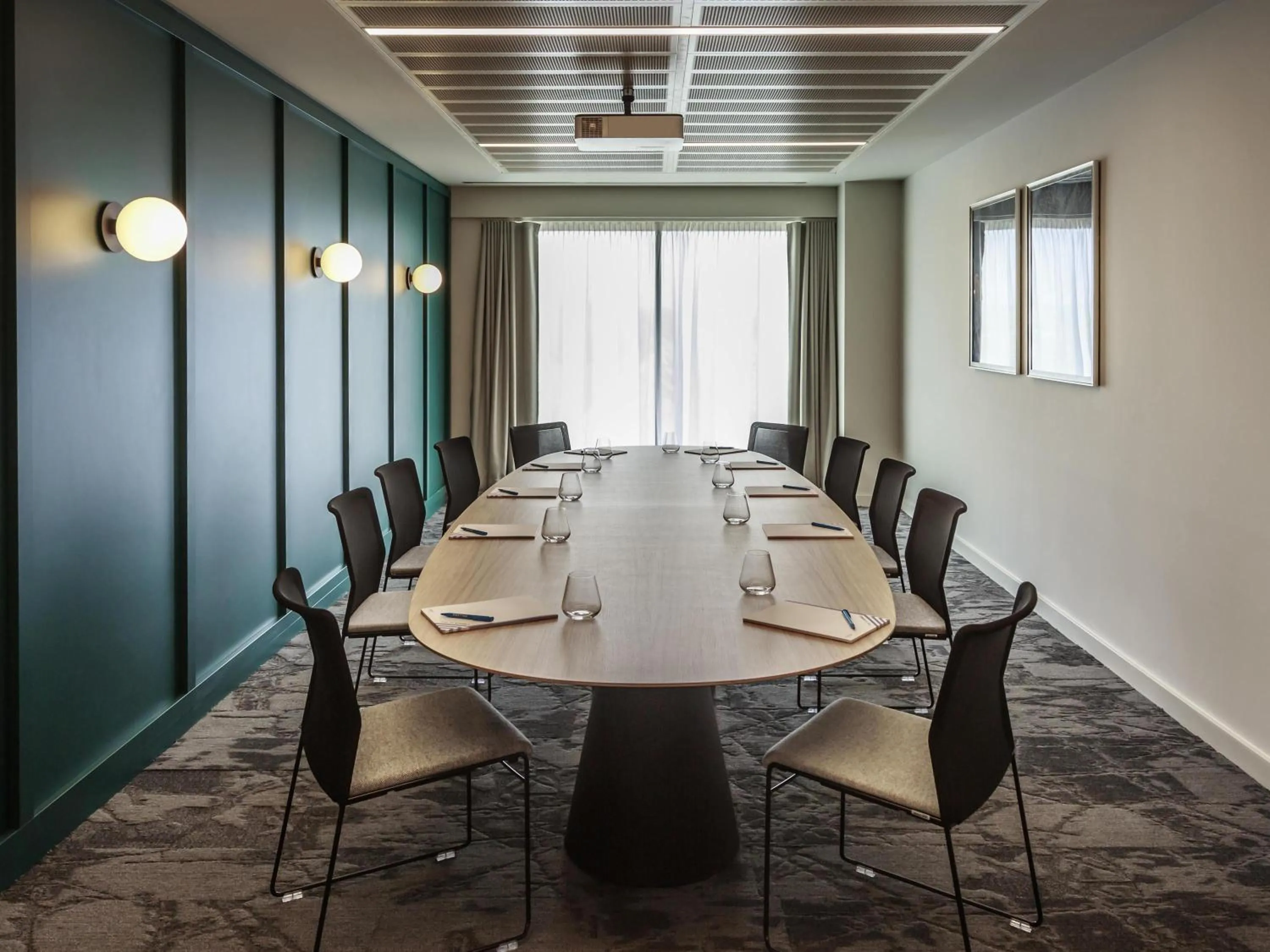 Meeting/conference room in Novotel Cambridge North