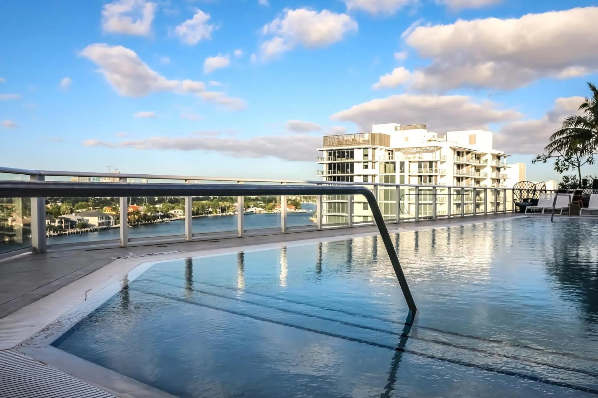 Swimming pool in The Kimpton Shorebreak Fort Lauderdale Beach Resort