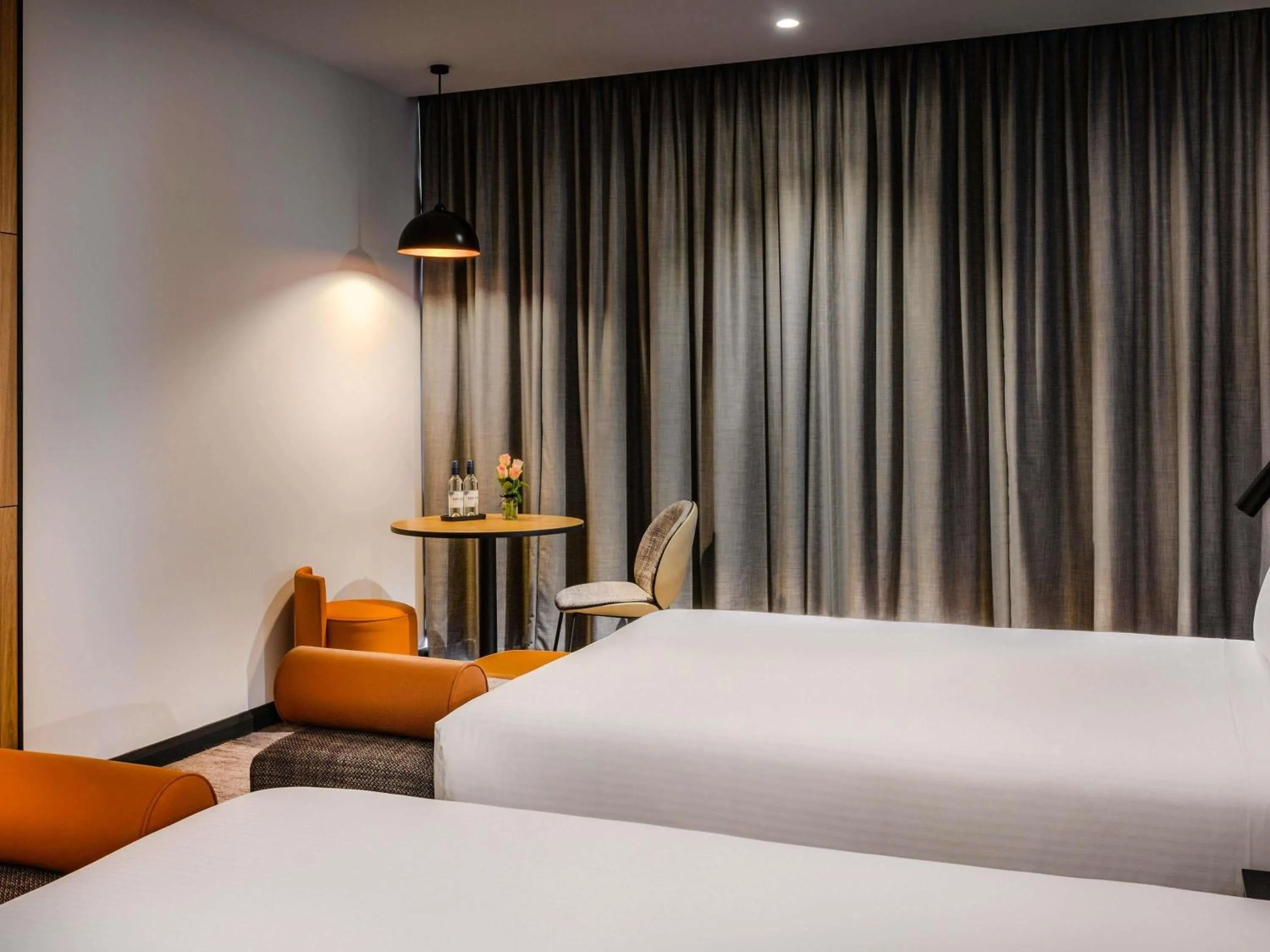 Bedroom, Bed in Mövenpick Hotel Hobart