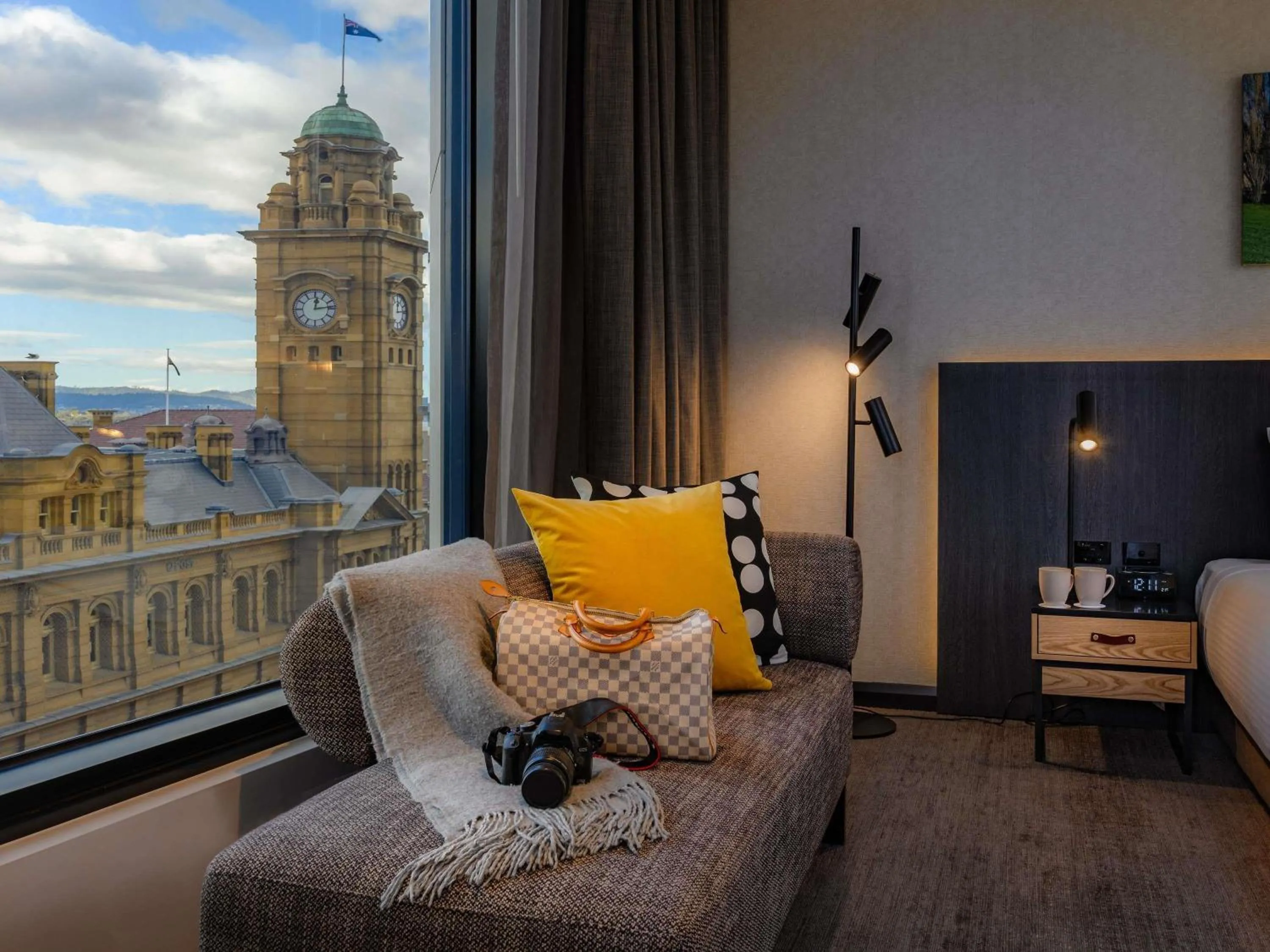 Property building, Bed in Mövenpick Hotel Hobart